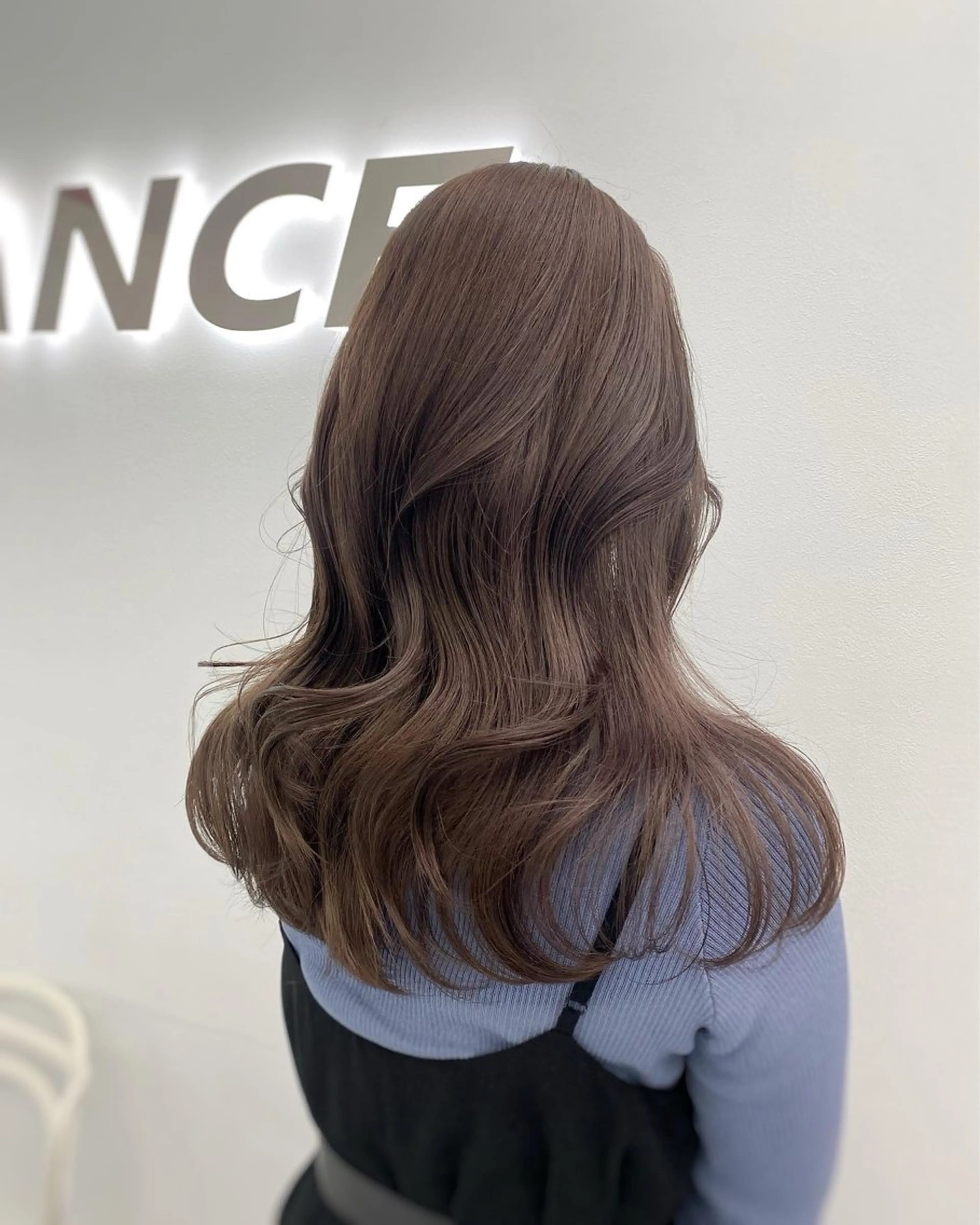 ロング カラー カット ヘアカラー 上品モテヘア🩶 karen🩶のヘアスタイル