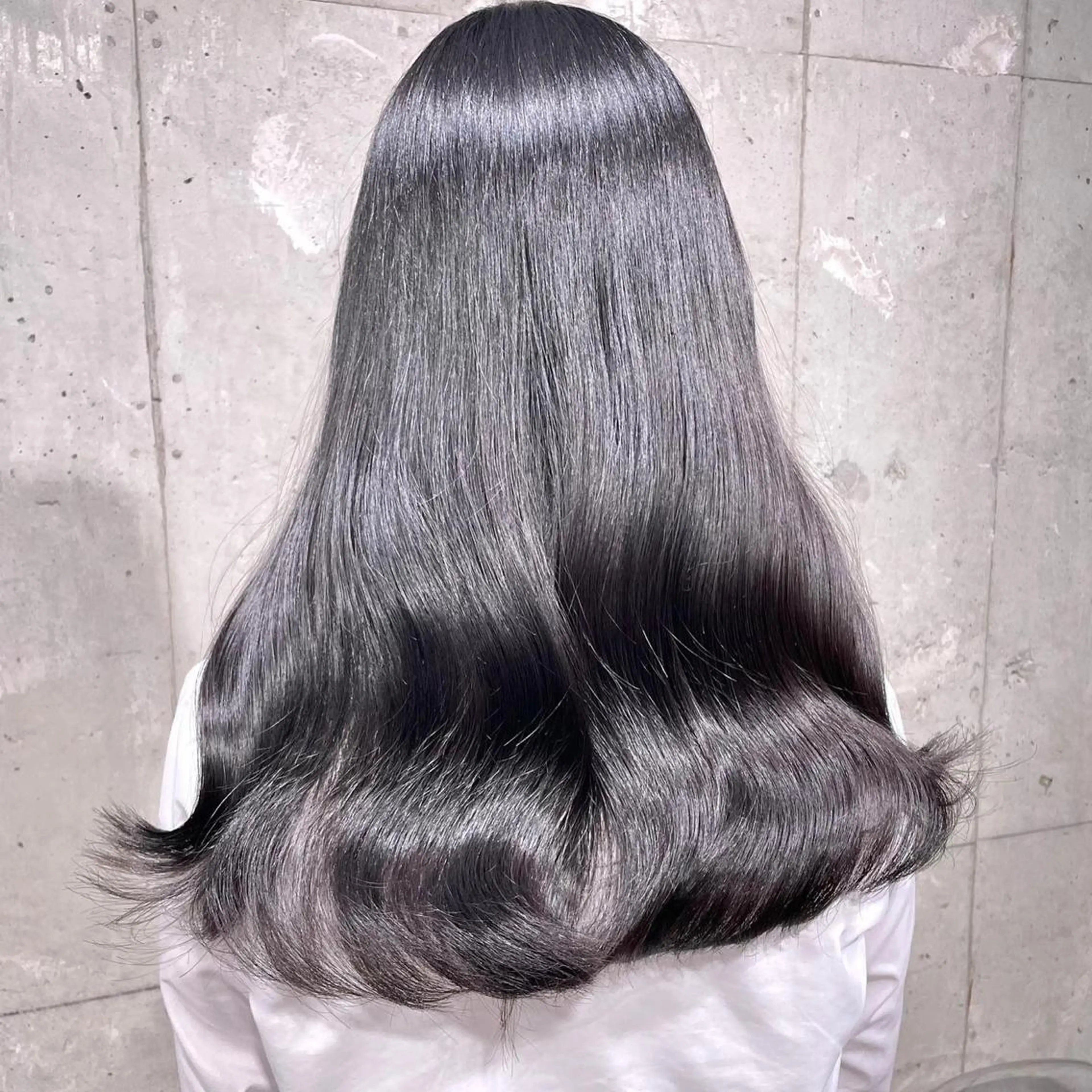 セミロング ヘアアレンジ ヘアカラー トリートメント ヘッドスパ ヘアセット 韓国風ベージュ🤎 赤みなし🌿横浜🤎のヘアスタイル