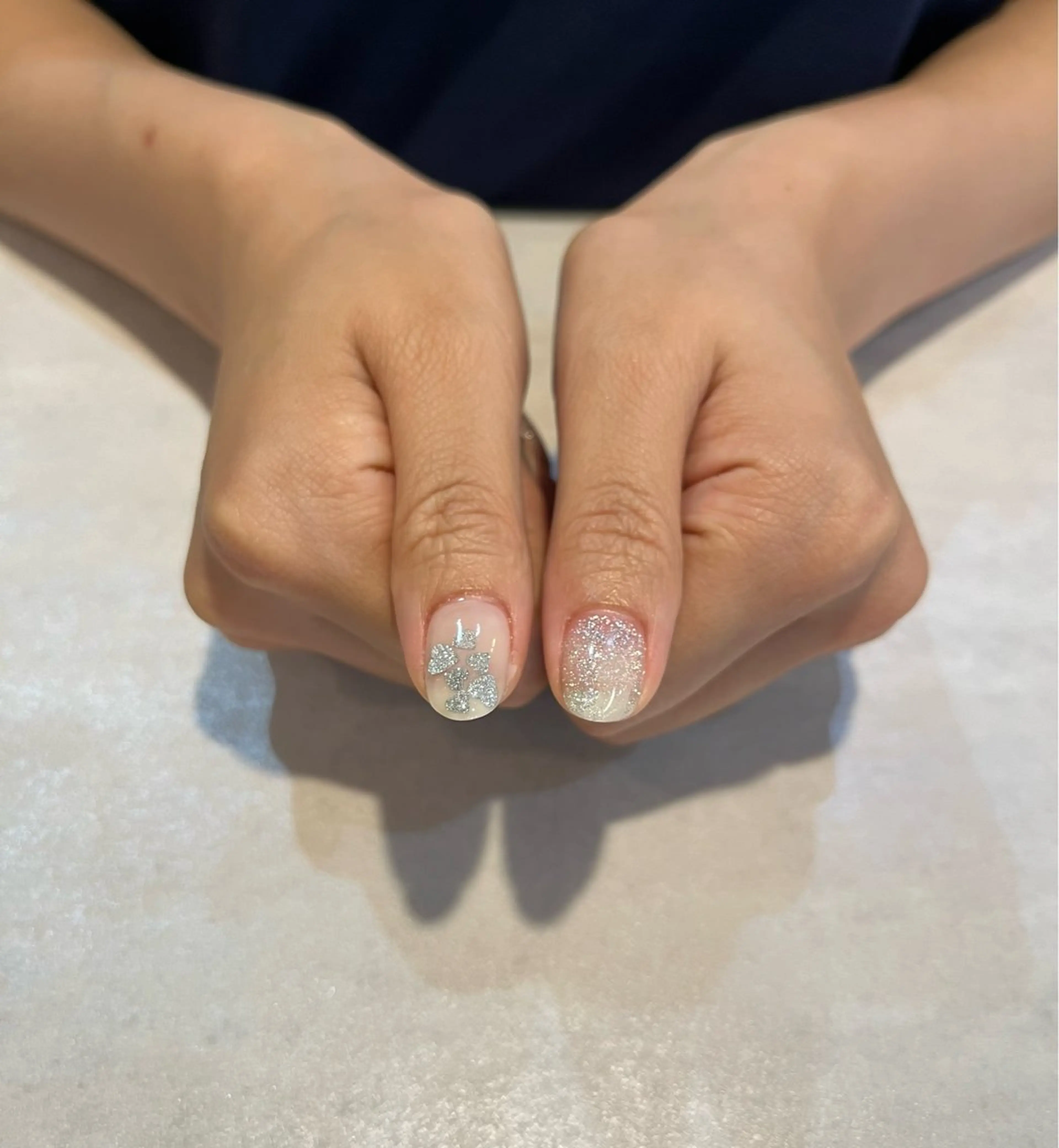 ネイル クリアネイル ハート ホログラムネイル マグネットネイル 市本 葵のネイルデザイン