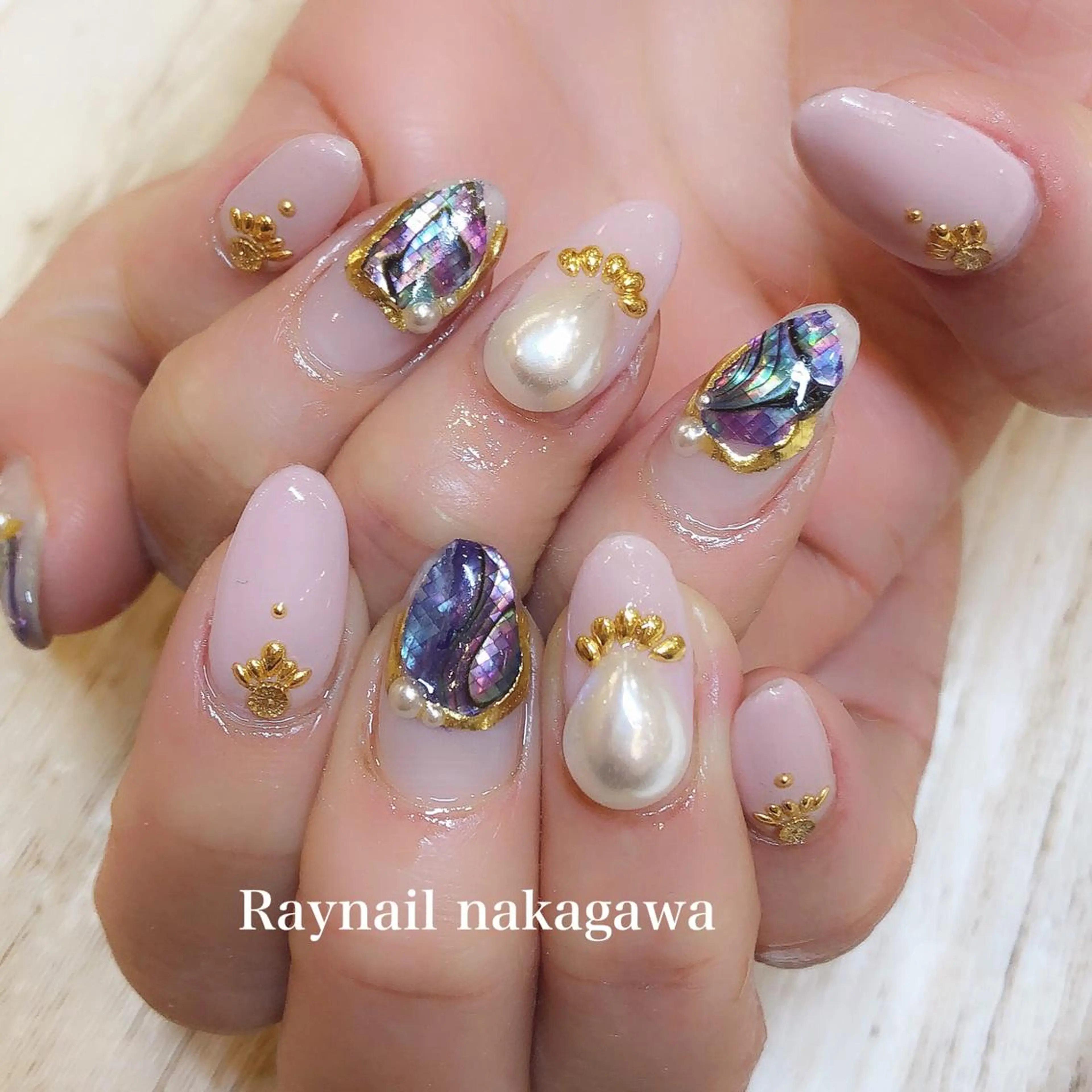 ネイル nailstudio ′ecole所属・nailstudio ′ecoleのネイルデザイン