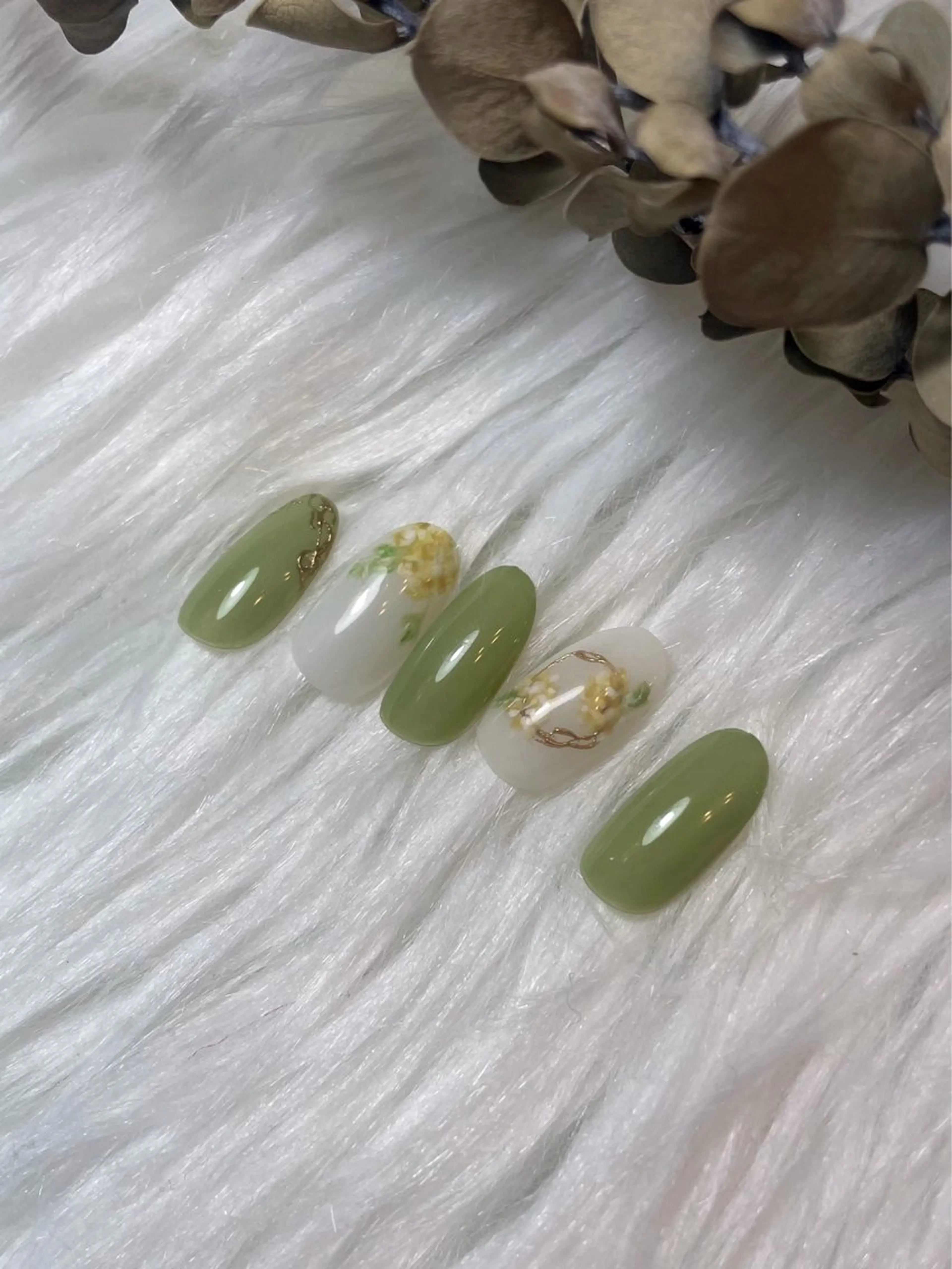 ネイル ブルー キラキラネイル 韓国ネイル マグネットネイル シンプルネイル ハンドネイル timtam --sakiのネイルデザイン