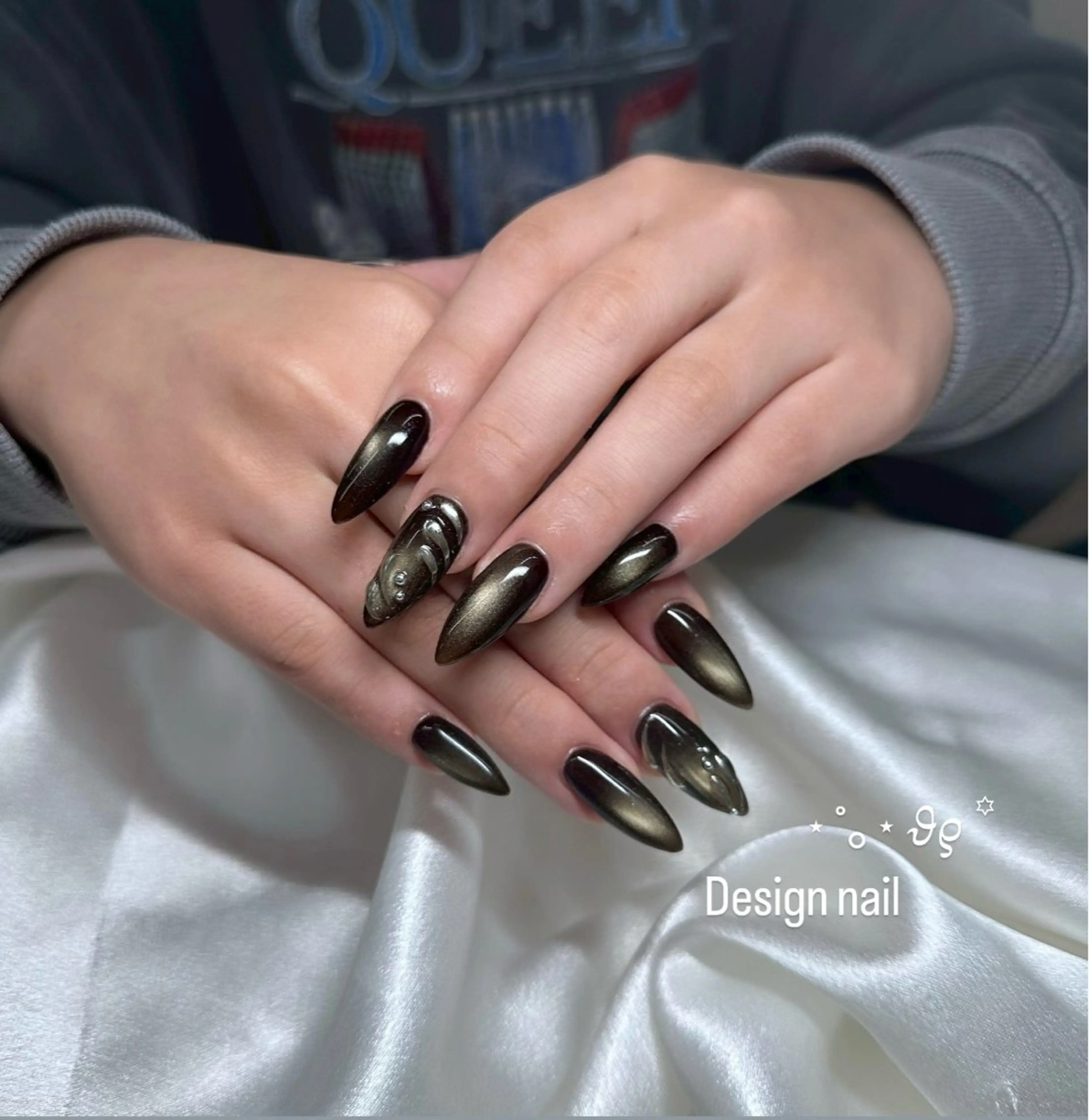 ネイル 韓国ネイル マグネットネイル 冬ネイル ハンドネイル Moana Oukaのネイルデザイン