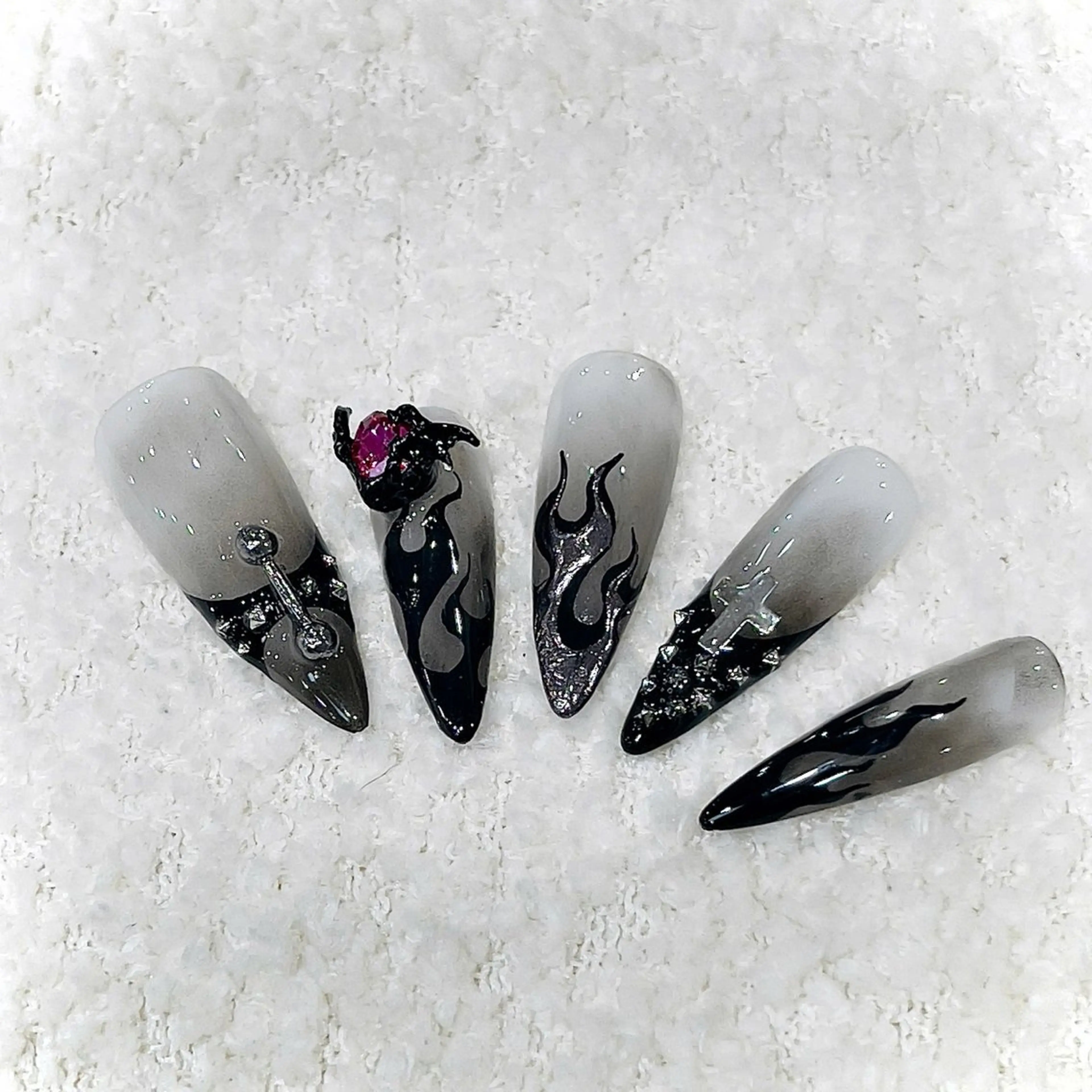 ネイル アートネイル 長さ出し フレンチネイル ジェルネイル グラデーション HA NIのネイルデザイン