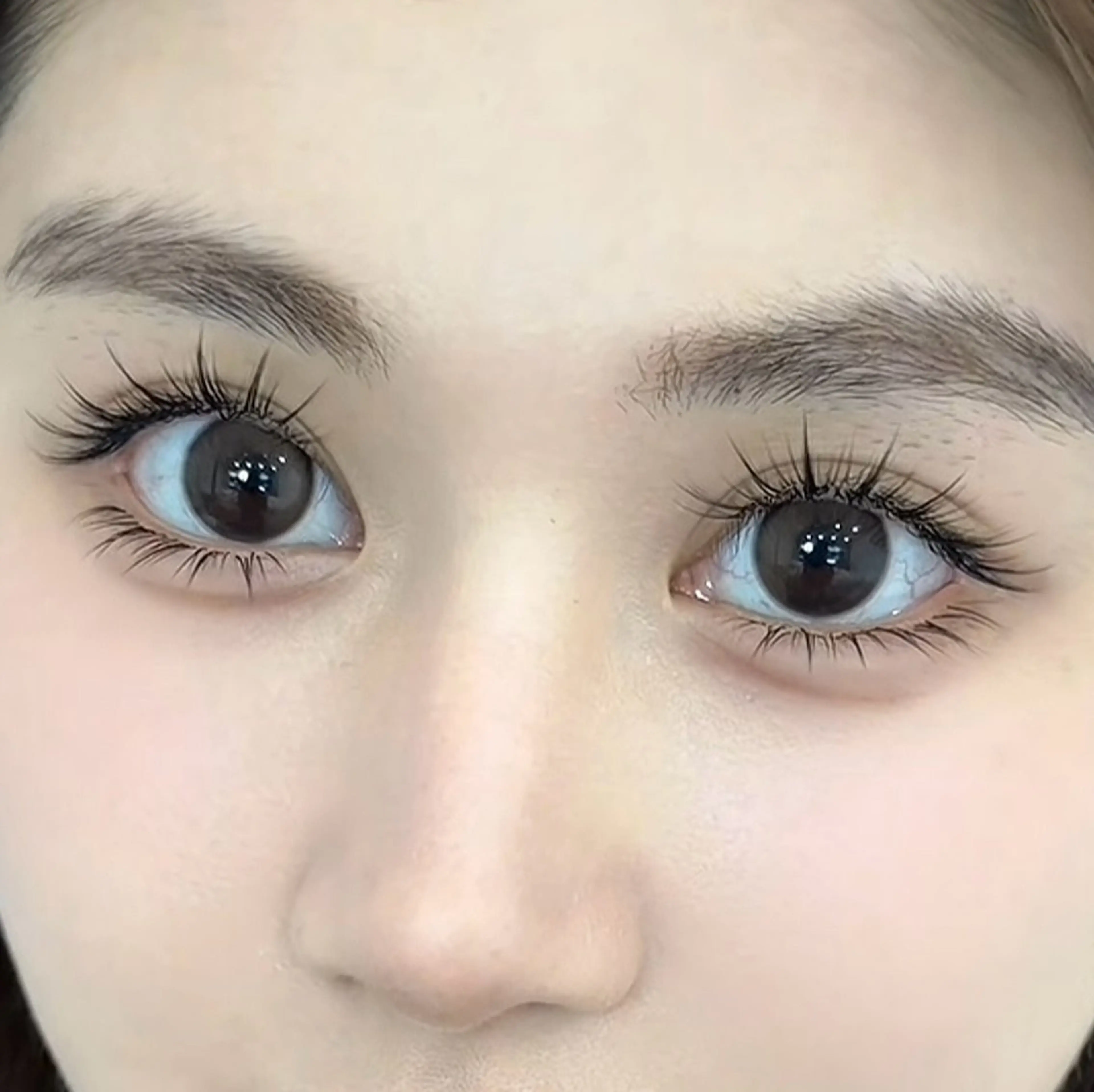 マツエク・マツパ 束感まつ毛 カラーマツエク フラットラッシュ パリジェンヌラッシュリフト まつげパーマ ミユ 横浜のマツエク・マツパデザイン