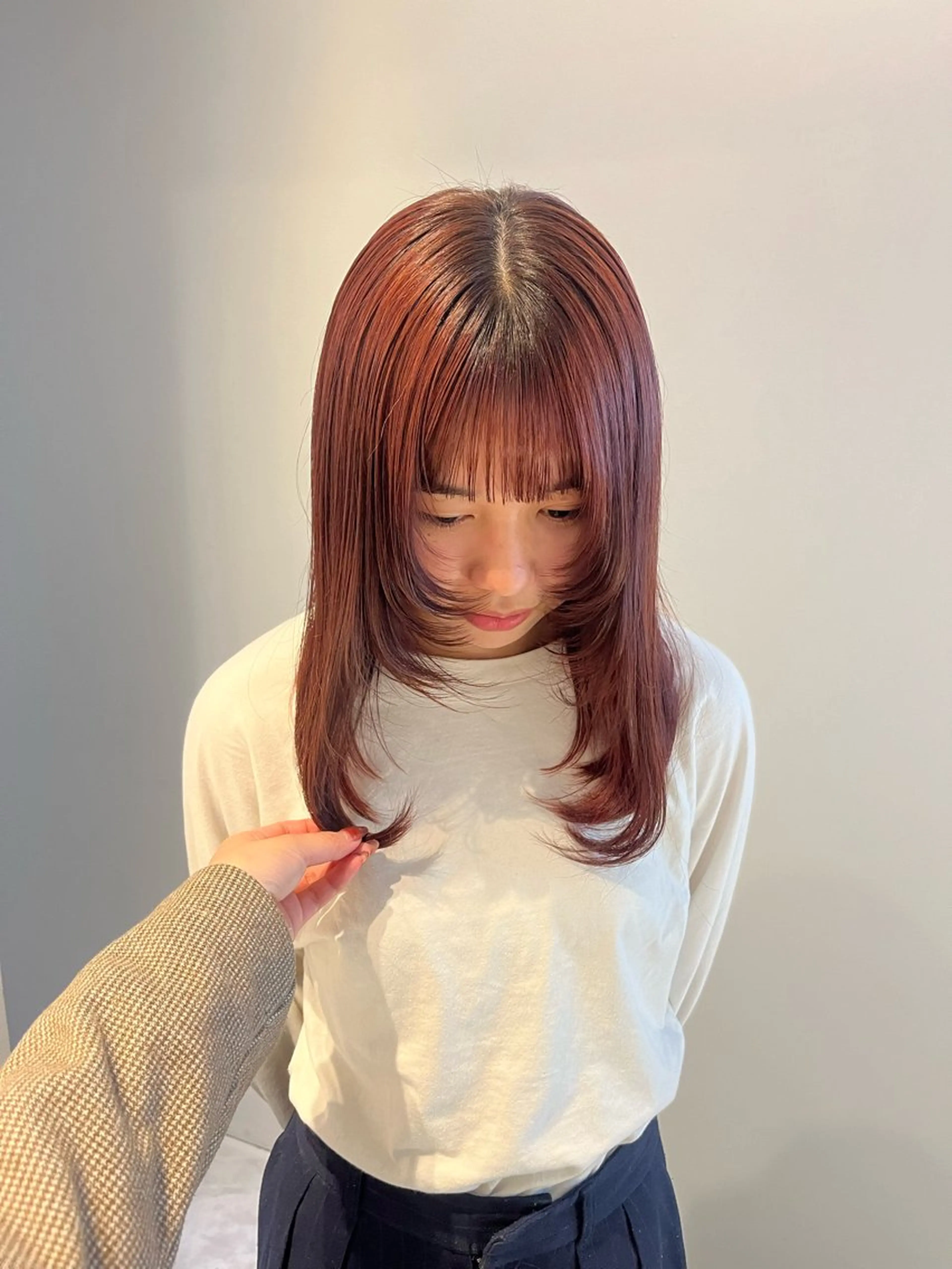 セミロング レイヤーカット ALLYS 渋谷店所属・最高級の艶のある カラーmei🎨のヘアスタイル