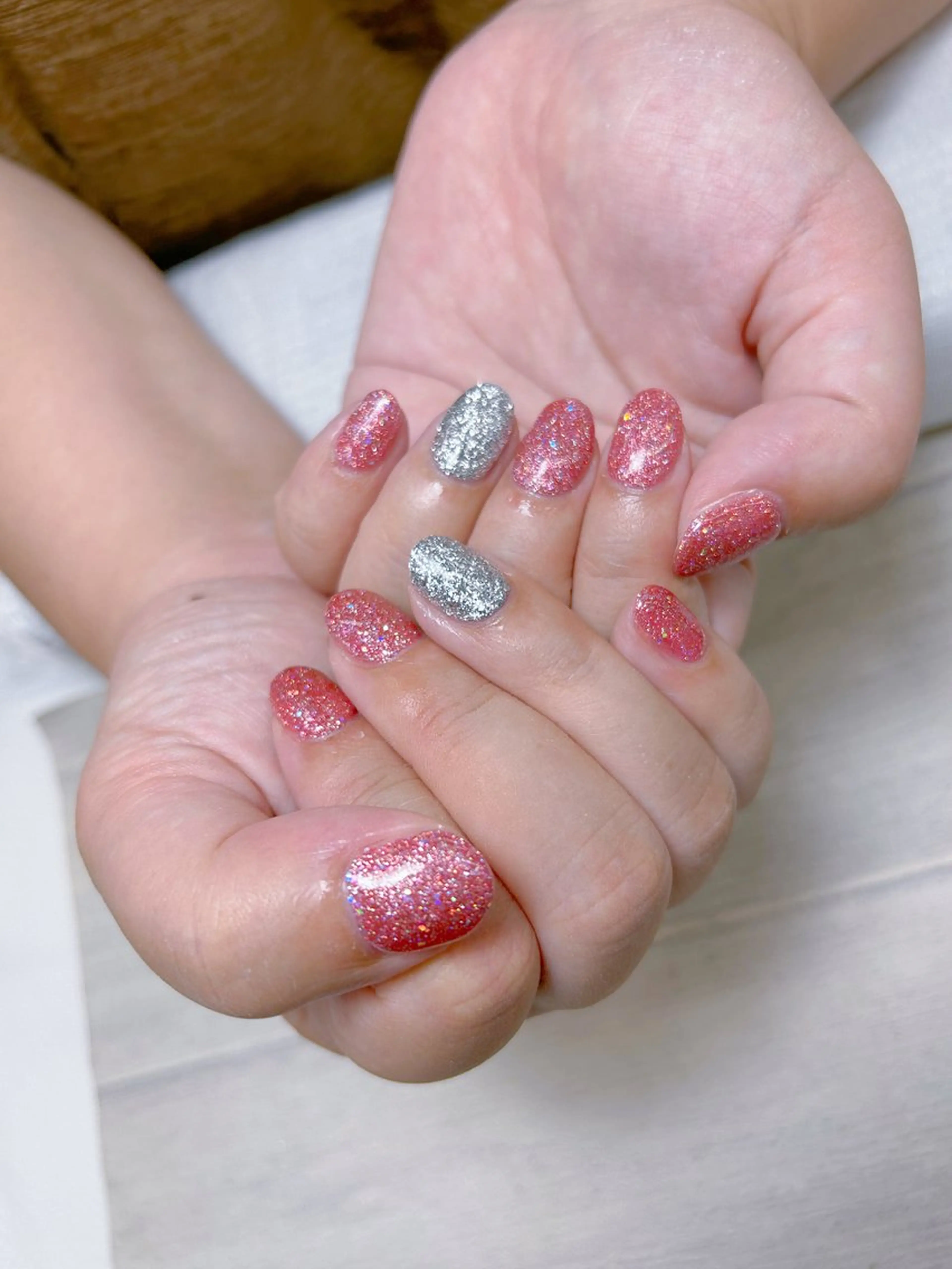 ネイル ジェルネイル キラキラネイル ラメ(グリッター) ワンカラーネイル ピンク MAXKELLY MAIのネイルデザイン