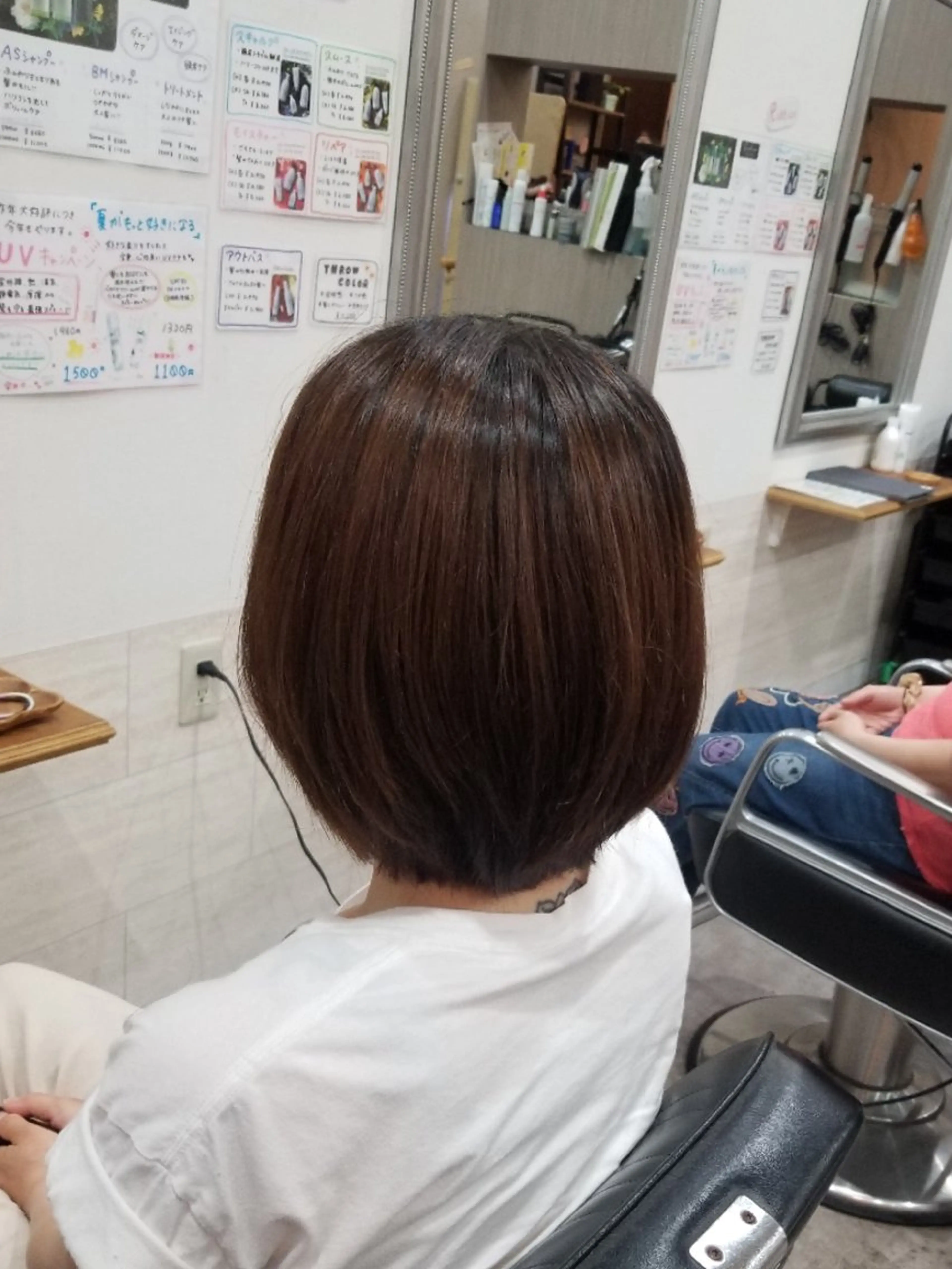 ショート 暖色🍎透明感カラー 🩵小林かりんのヘアスタイル