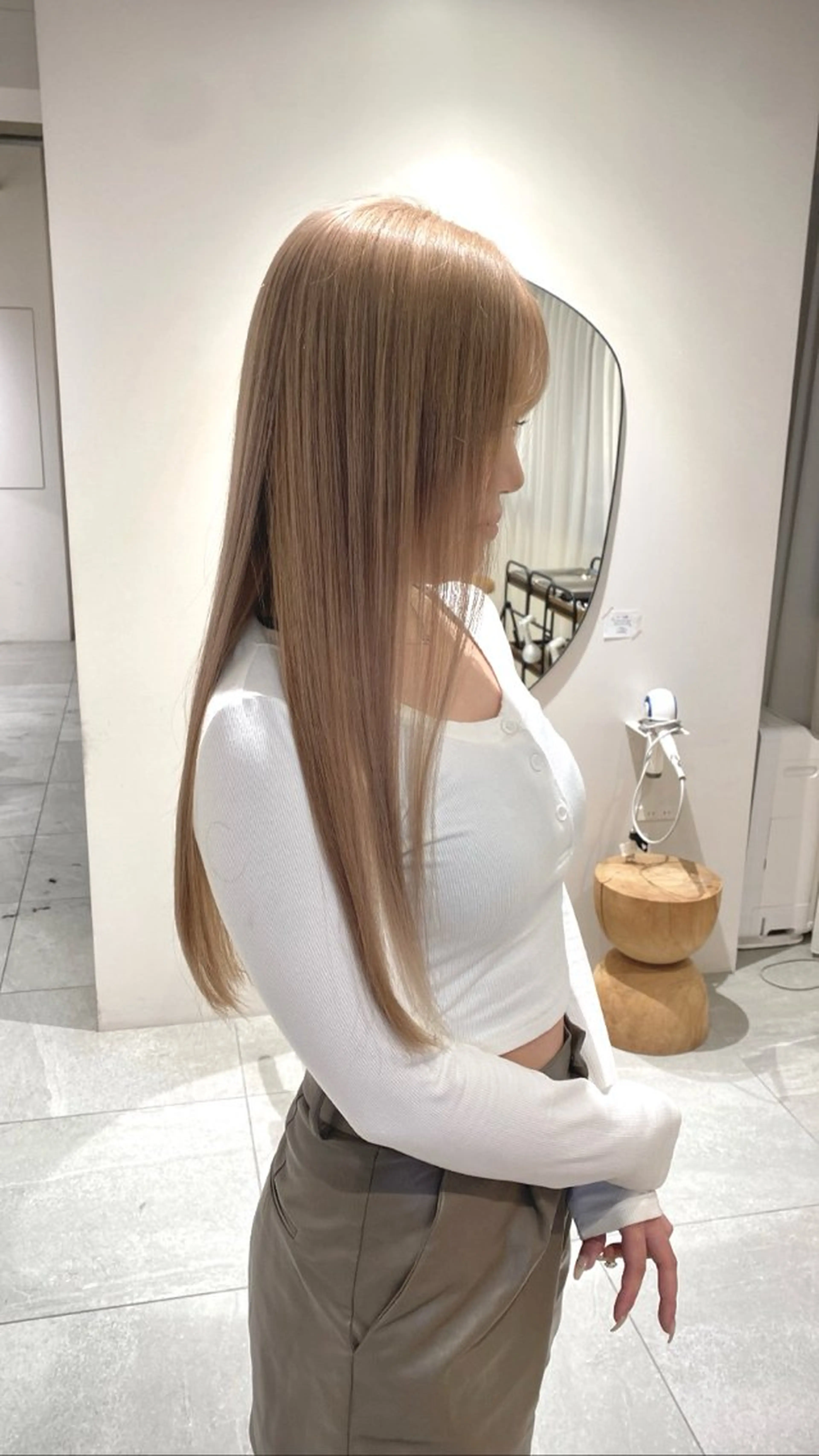 カラー knock所属・knock　國友 華乃のヘアスタイル