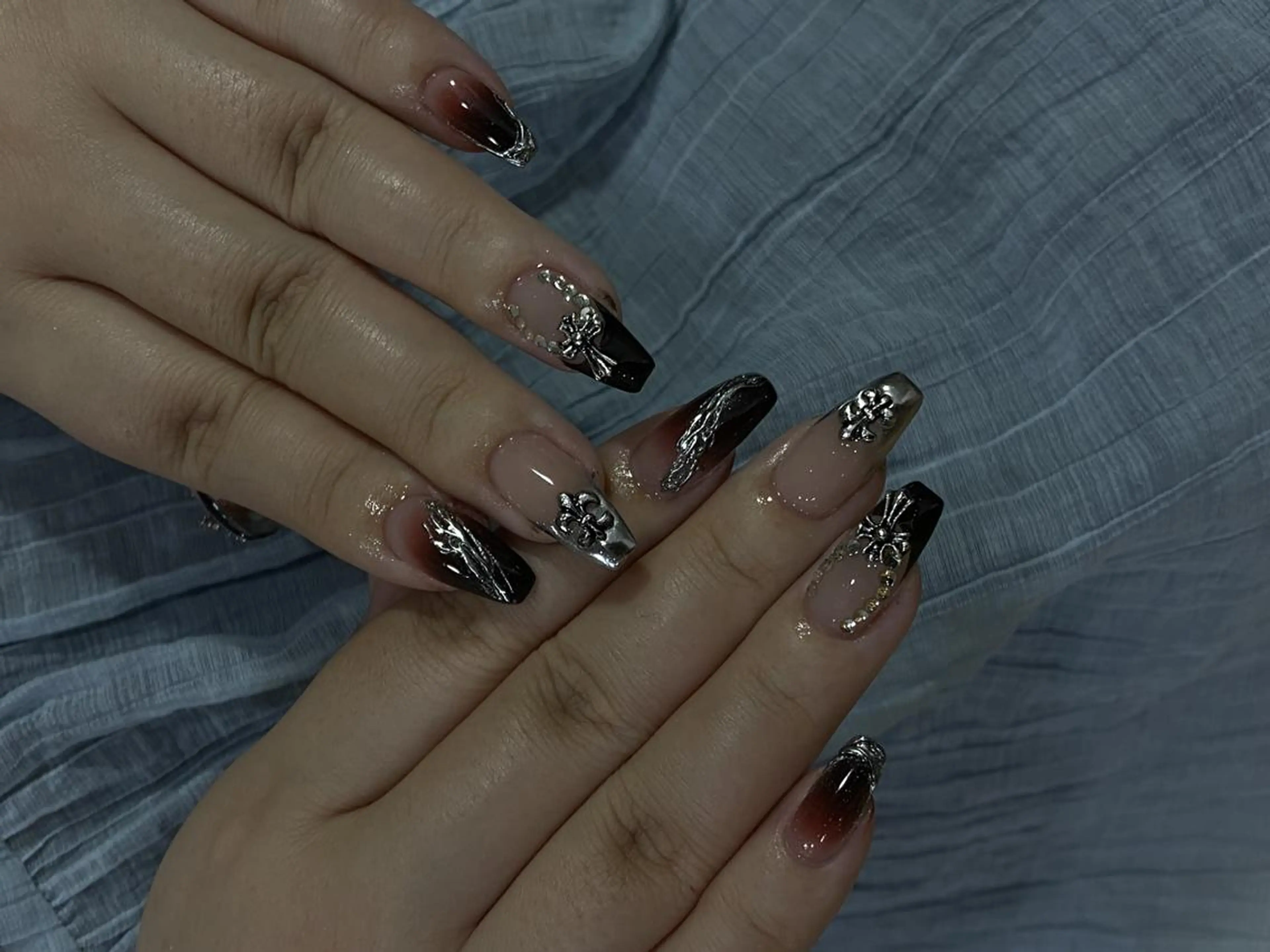 ネイル One plus StudioNailのネイルデザイン