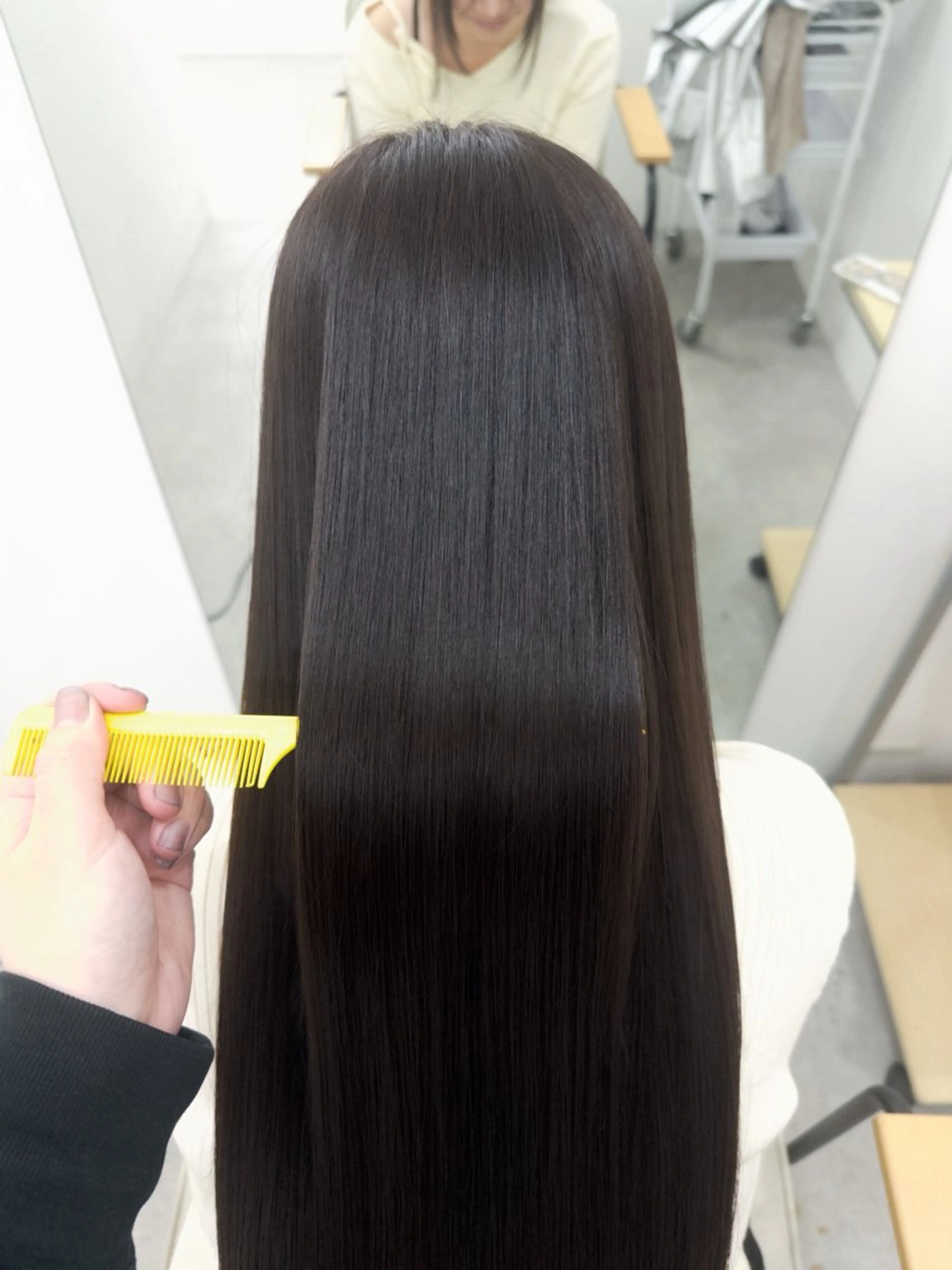 ロング ヘアカラー 野水 実栞のヘアスタイル