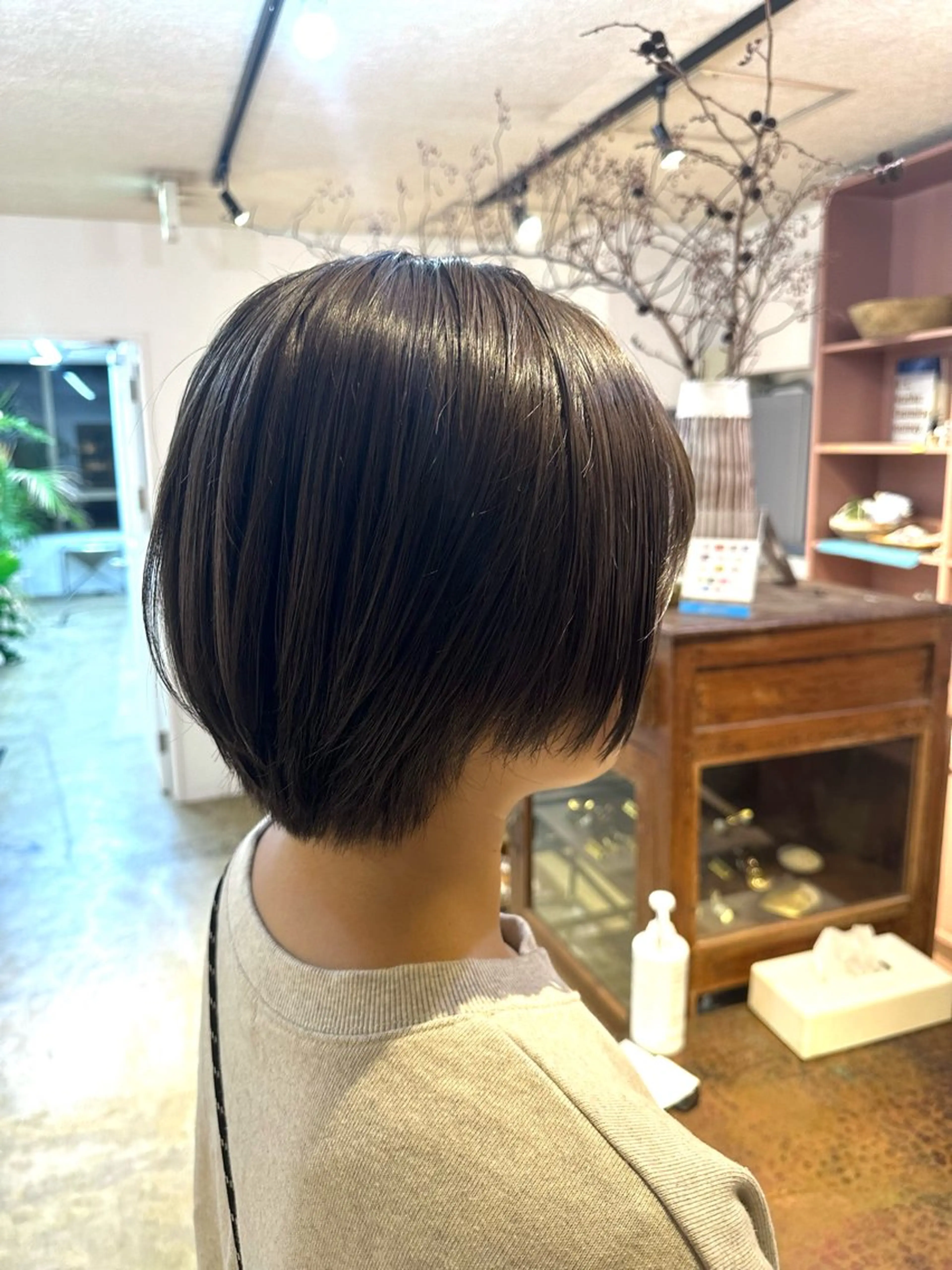 ショート カラー 透明感カラー グレージュ ヘアカラー Mado Tsujido所属・小野江 祐李のヘアスタイル