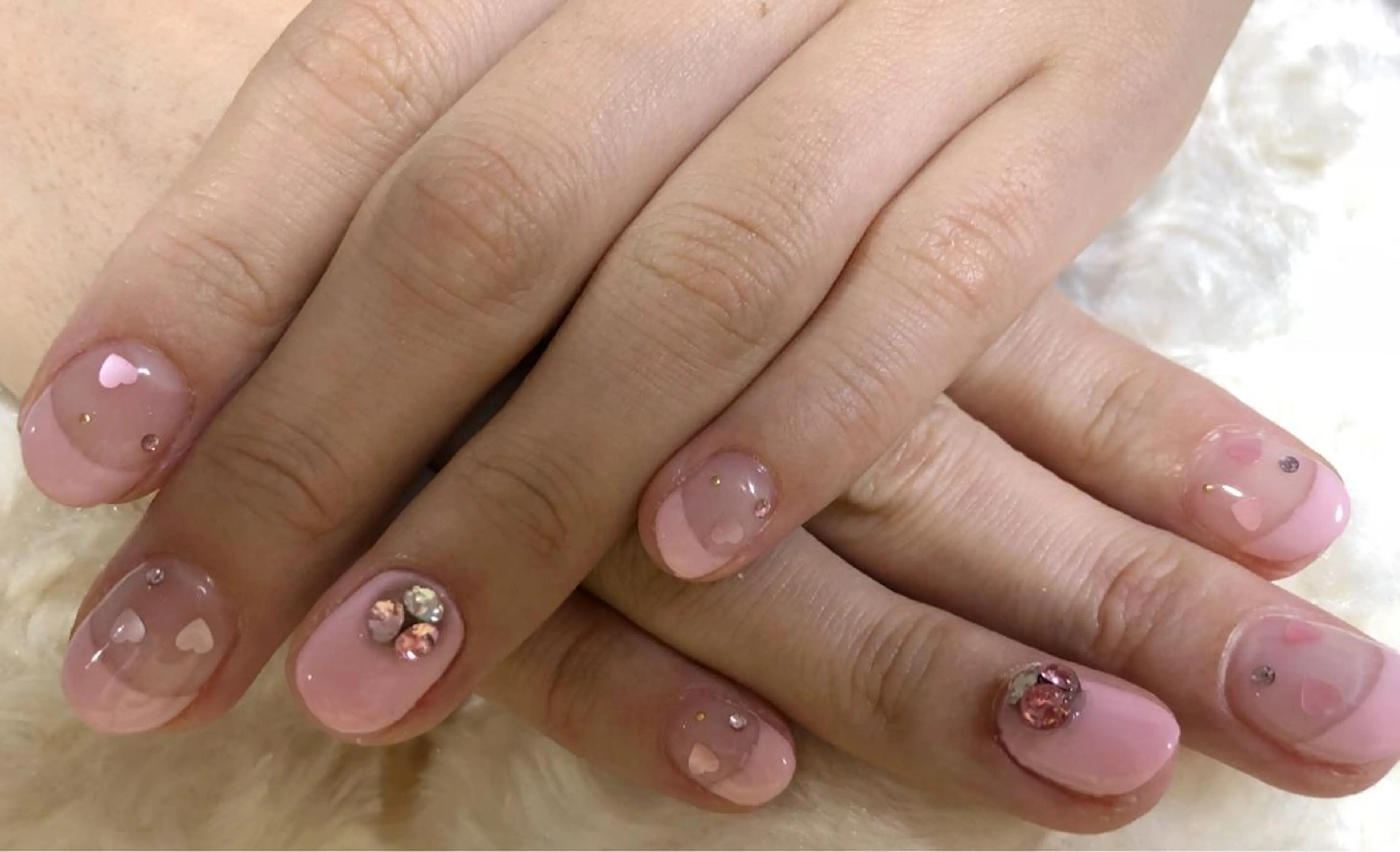 ネイル 中谷 亜佑美のネイルデザイン