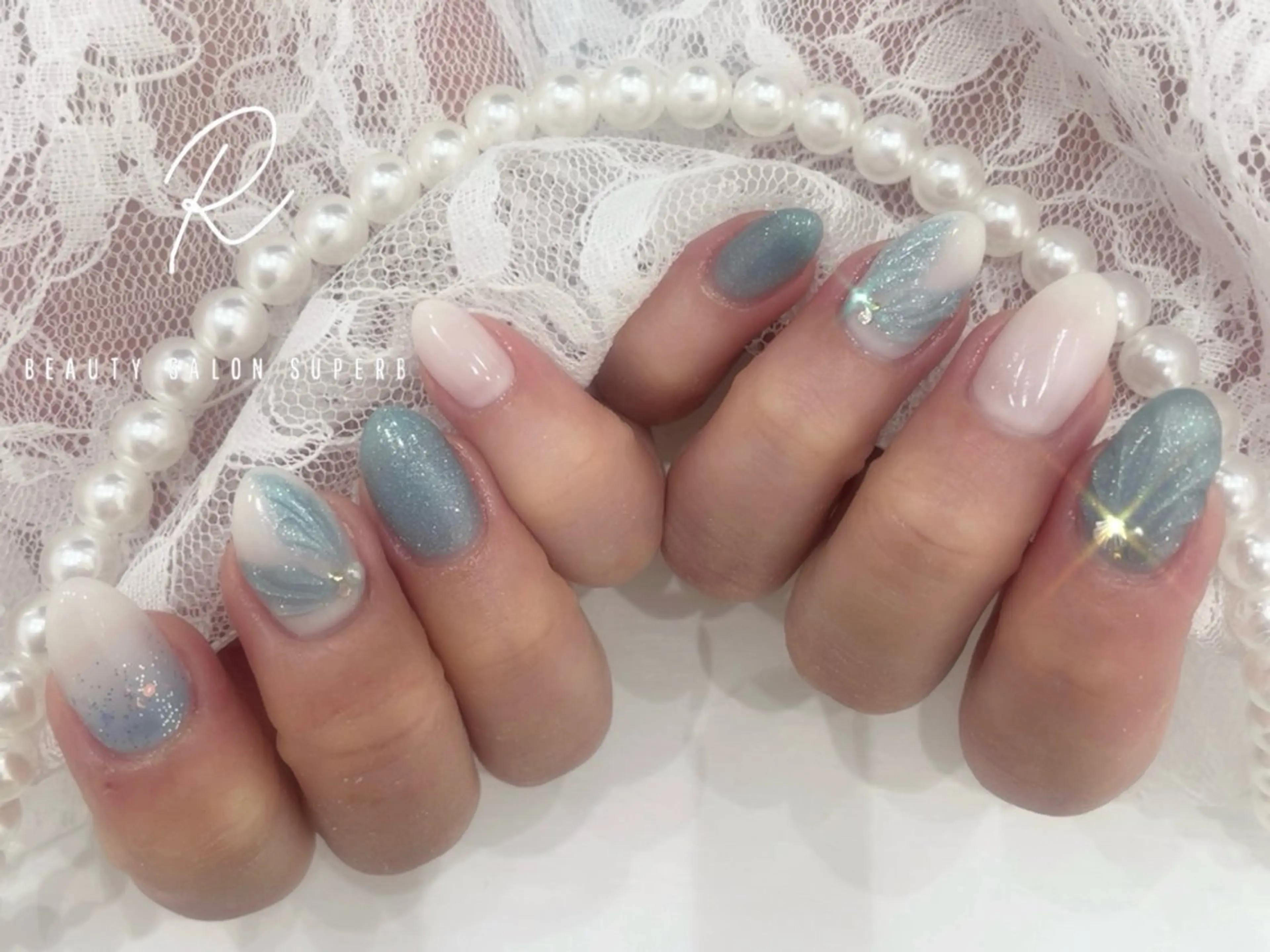 ネイル R MOEのネイルデザイン