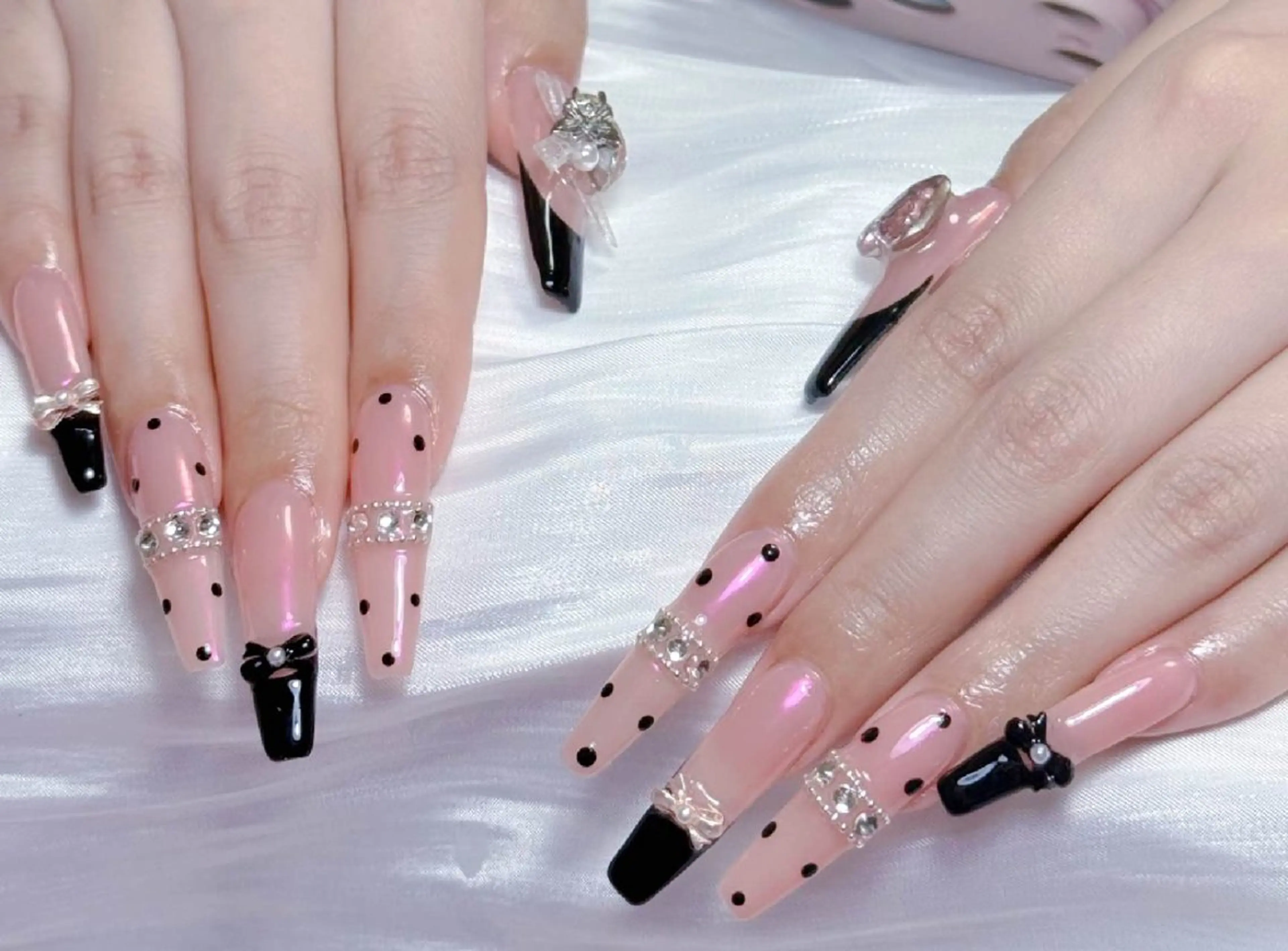 ネイル 小島 阿佑美のネイルデザイン