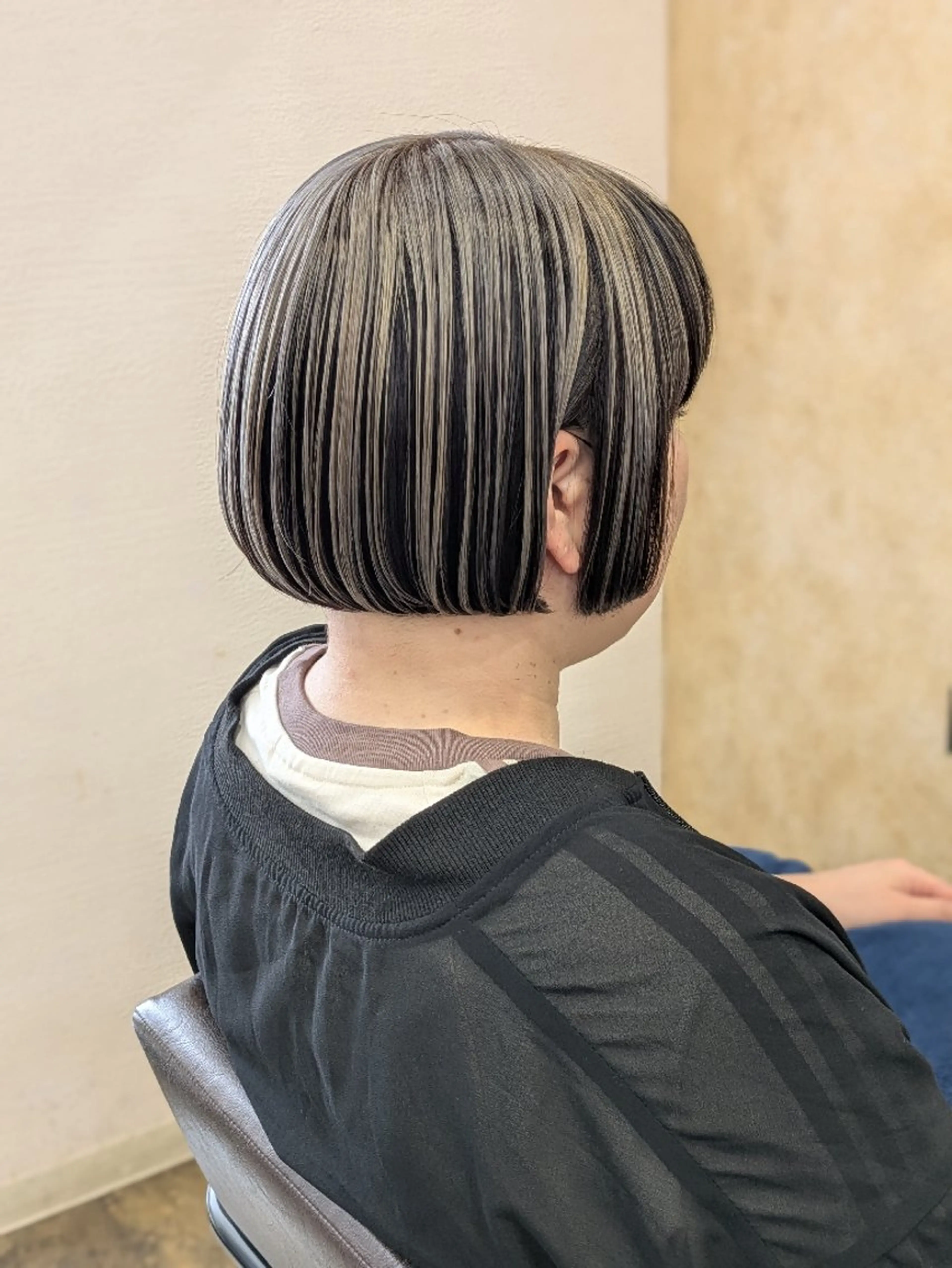 ショート カラー ベージュカラー ホワイトベージュ カット ヘアカラー sepiage trois所属・酒井 亜希のヘアスタイル
