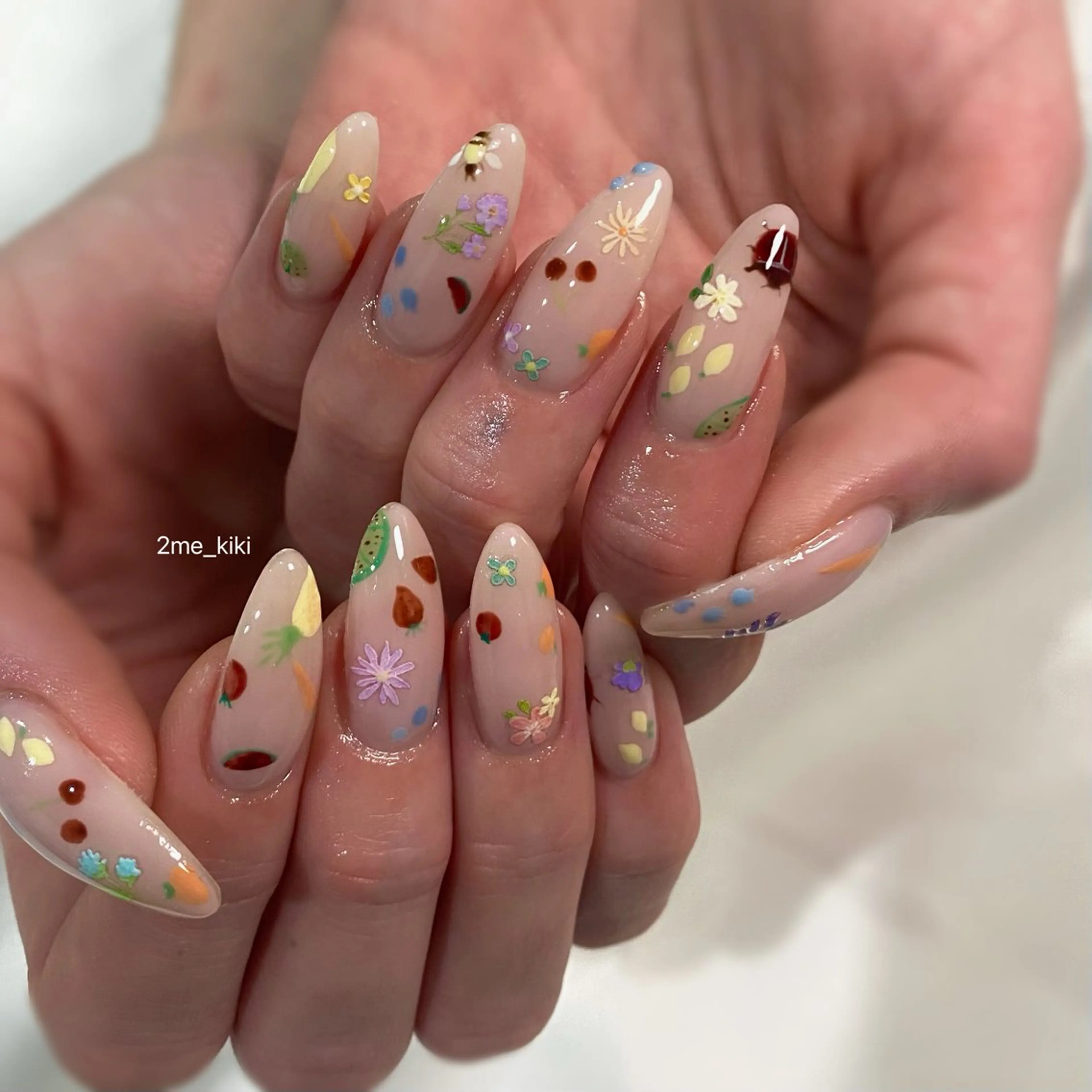 ネイル ハンドネイル ハンドケア ツメ (2me)所属・大人かわいいネイル♡ Kikiのネイルデザイン