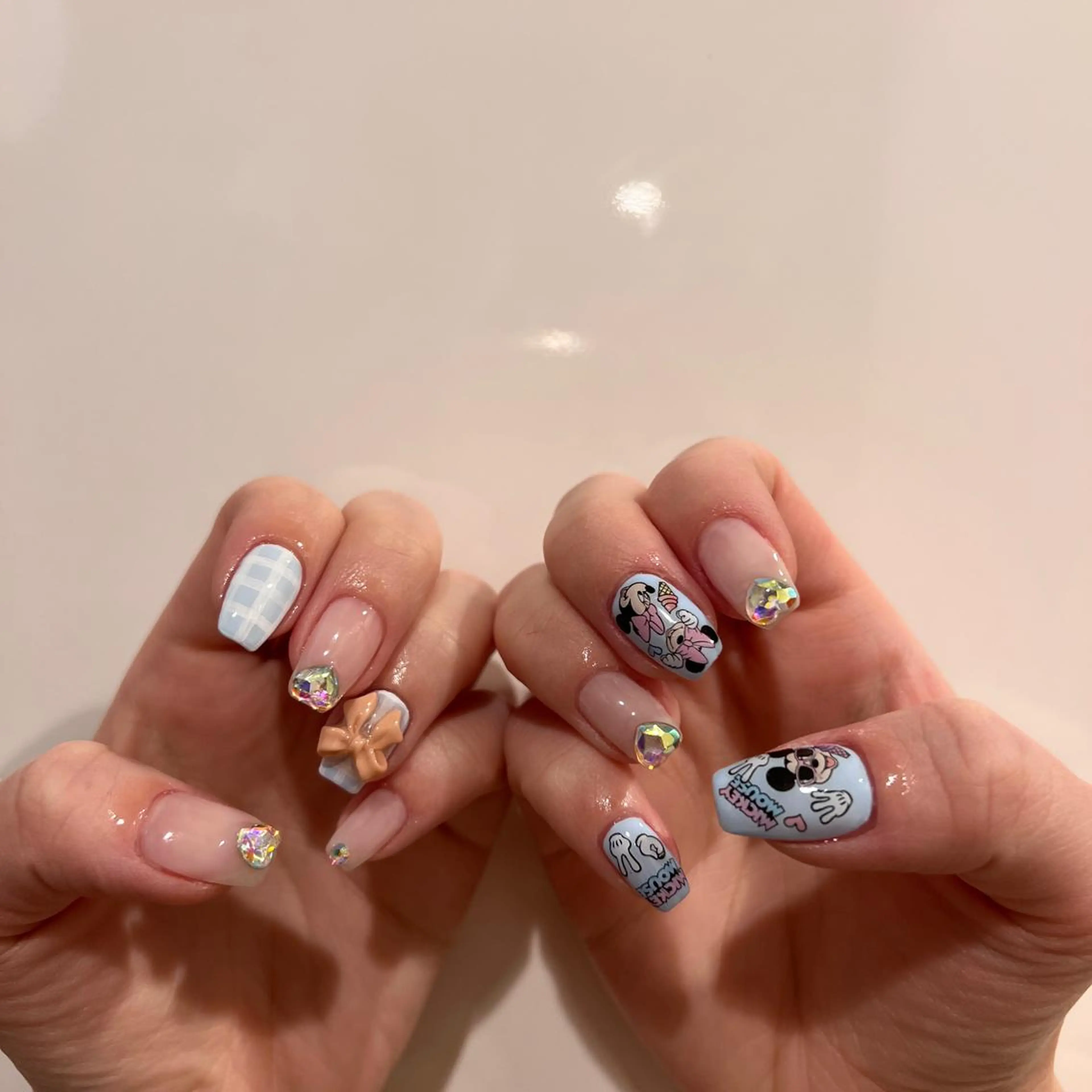 ネイル 黒葛原 めぐみのネイルデザイン