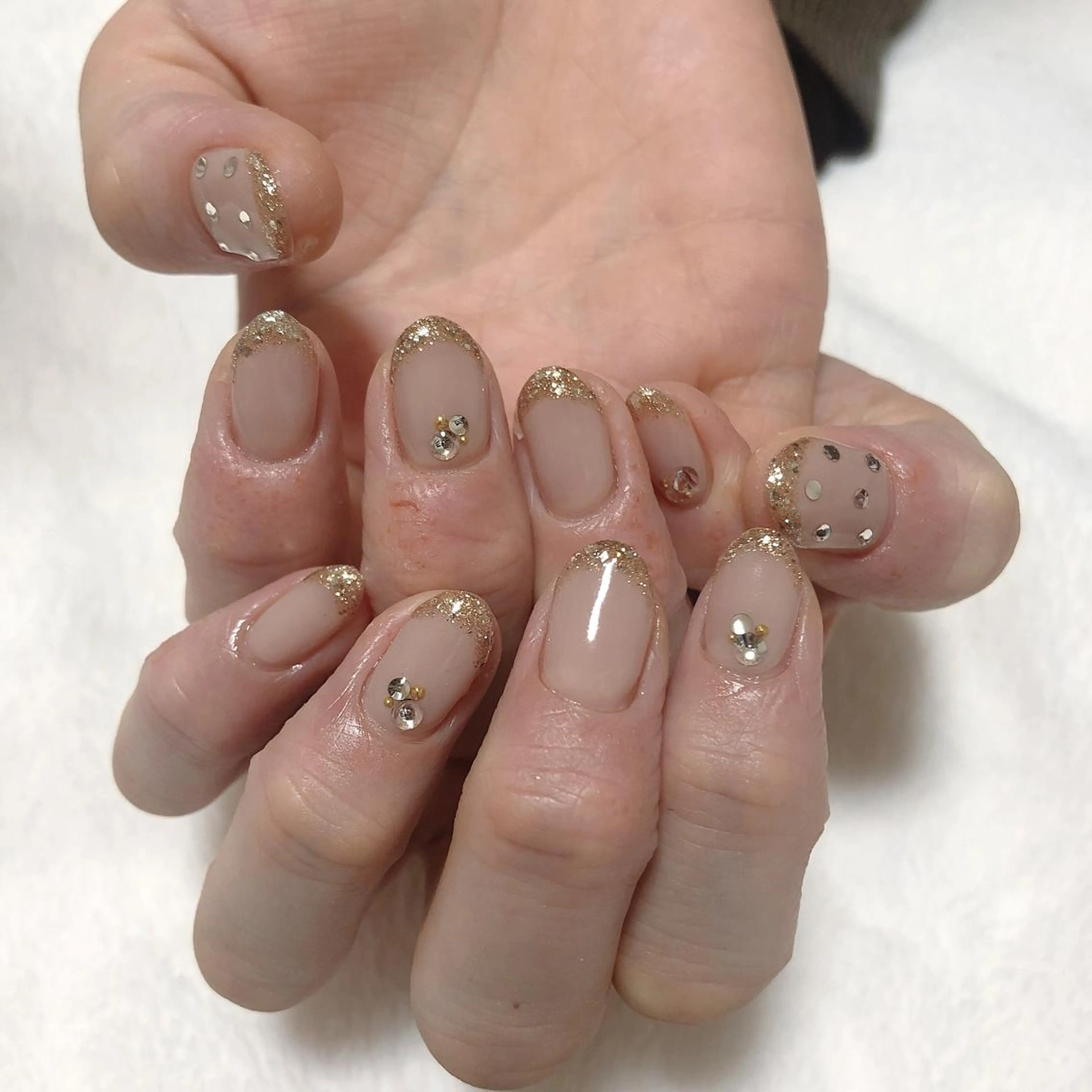 ネイル ハンドネイル 西岡 杏のネイルデザイン