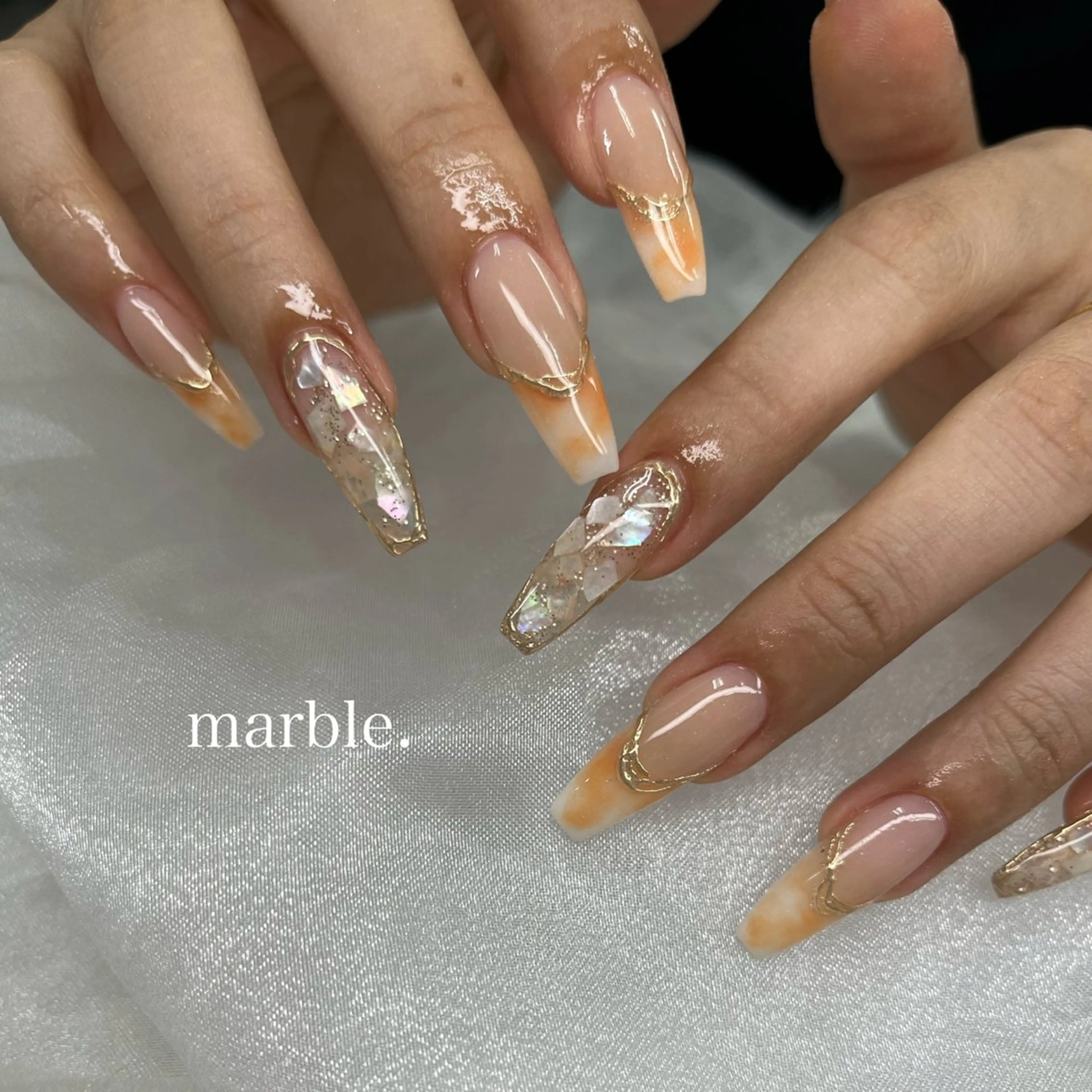 ネイル フレンチネイル 大理石ネイル(マーブル) 持ち込み ハンドネイル tener 🧋yume🧋のネイルデザイン