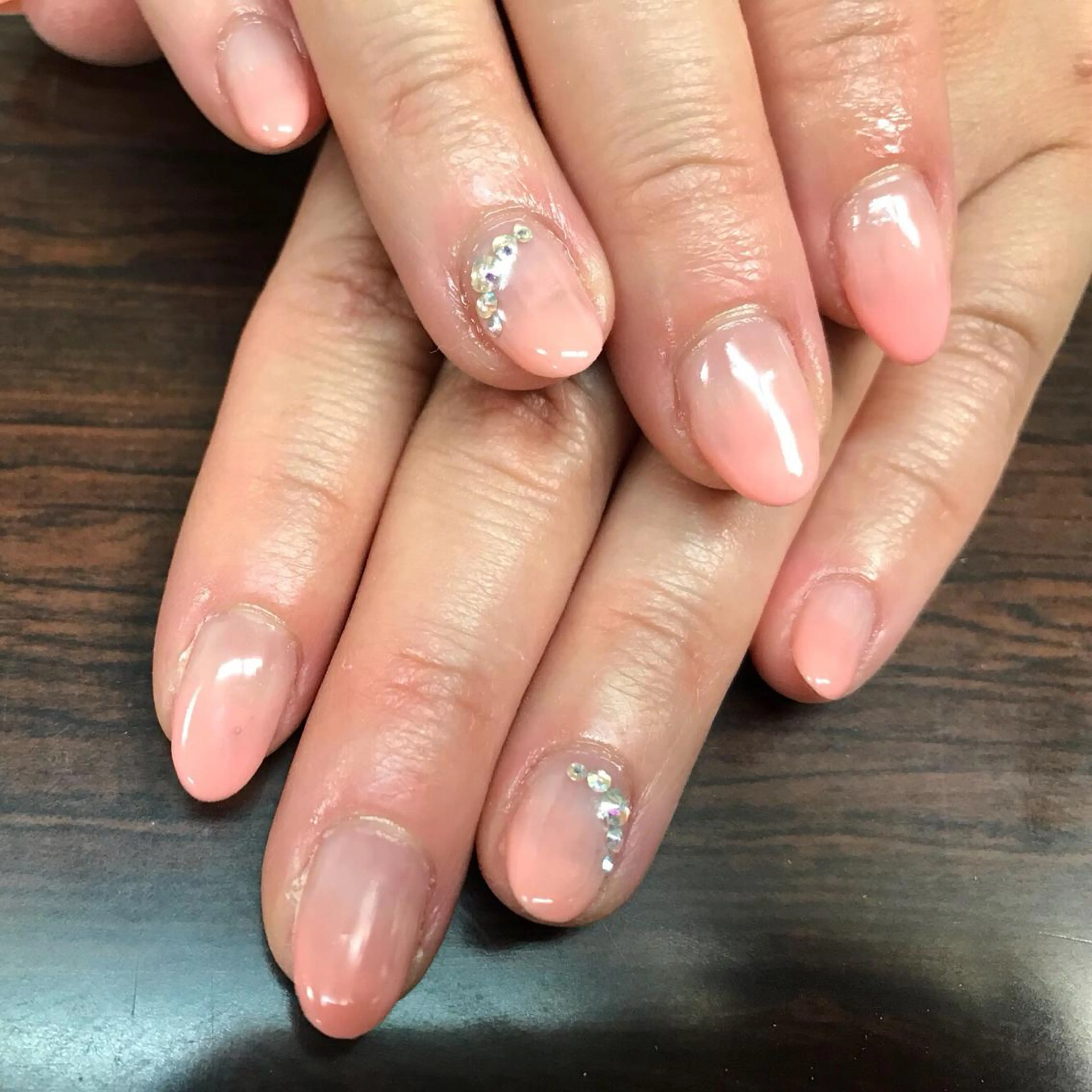 ネイル オフィスネイル ハンドネイル 高山 歩美のネイルデザイン