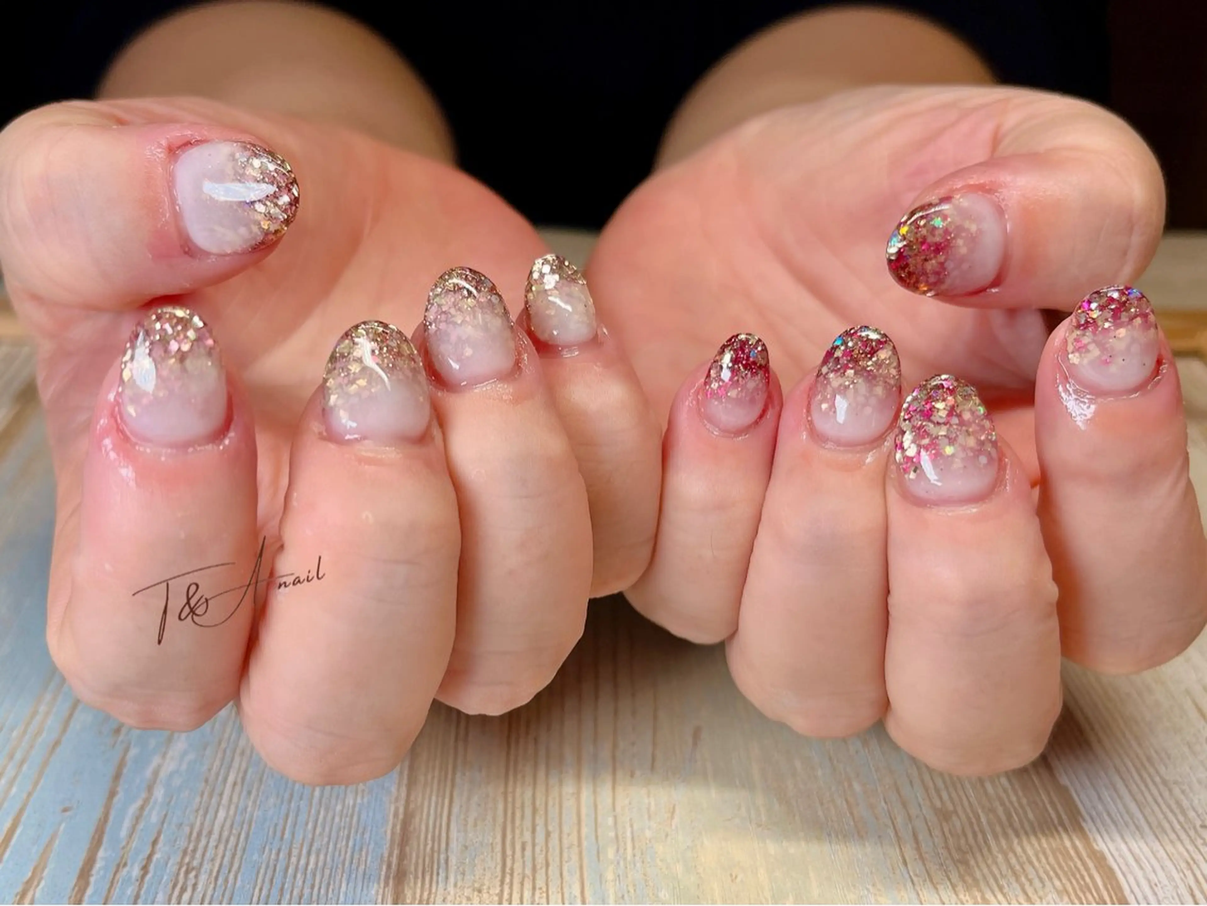 ネイル 長さ出し ジェルネイル ラメ(グリッター) ワンカラーネイル スカルプネイル ハンドネイル T&A nailのネイルデザイン