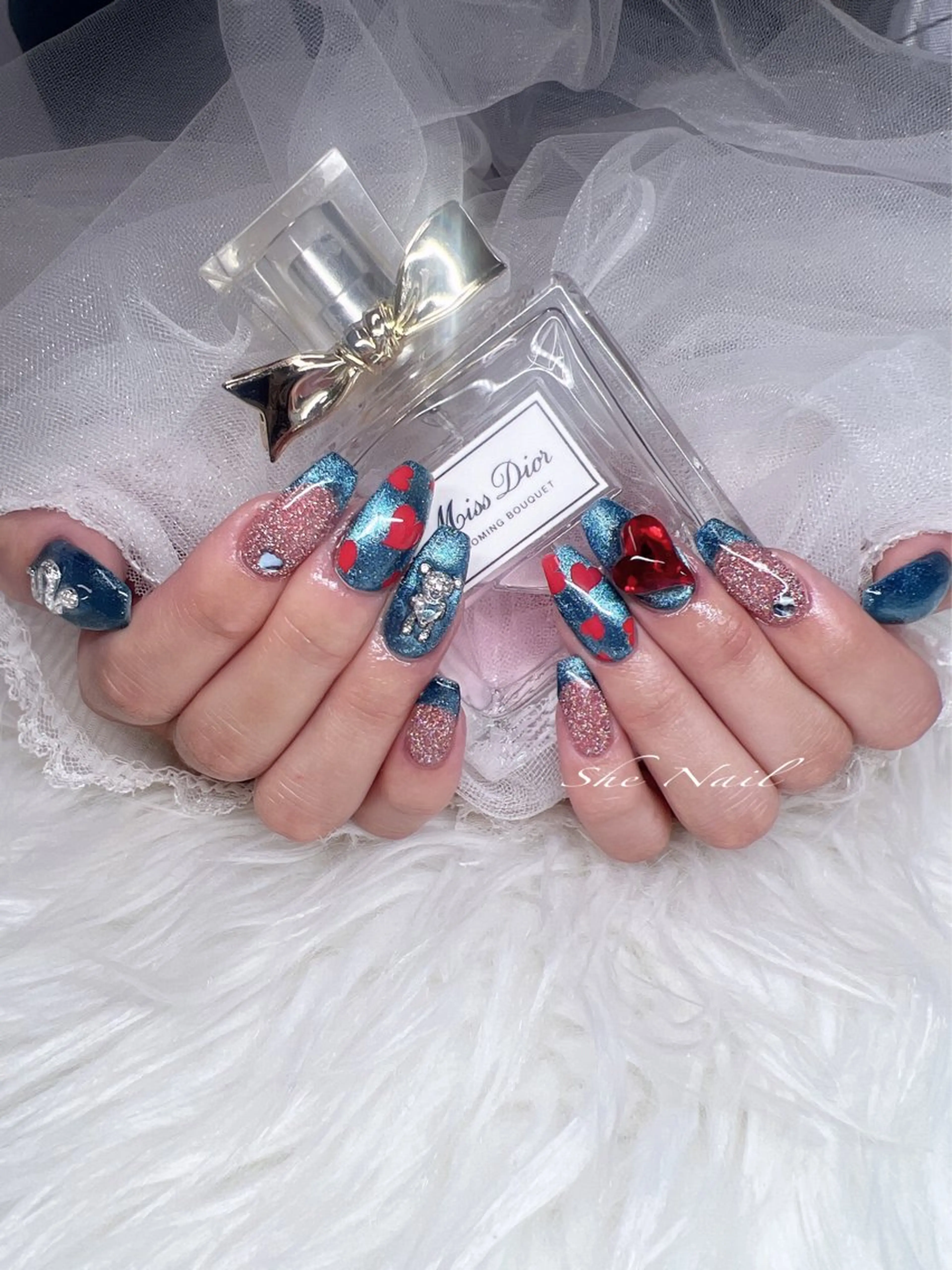 ネイル チークネイル 成人式 長さ出し フレンチネイル ガラスフレンチ She   Nail所属・ISA_ BELLAのネイルデザイン