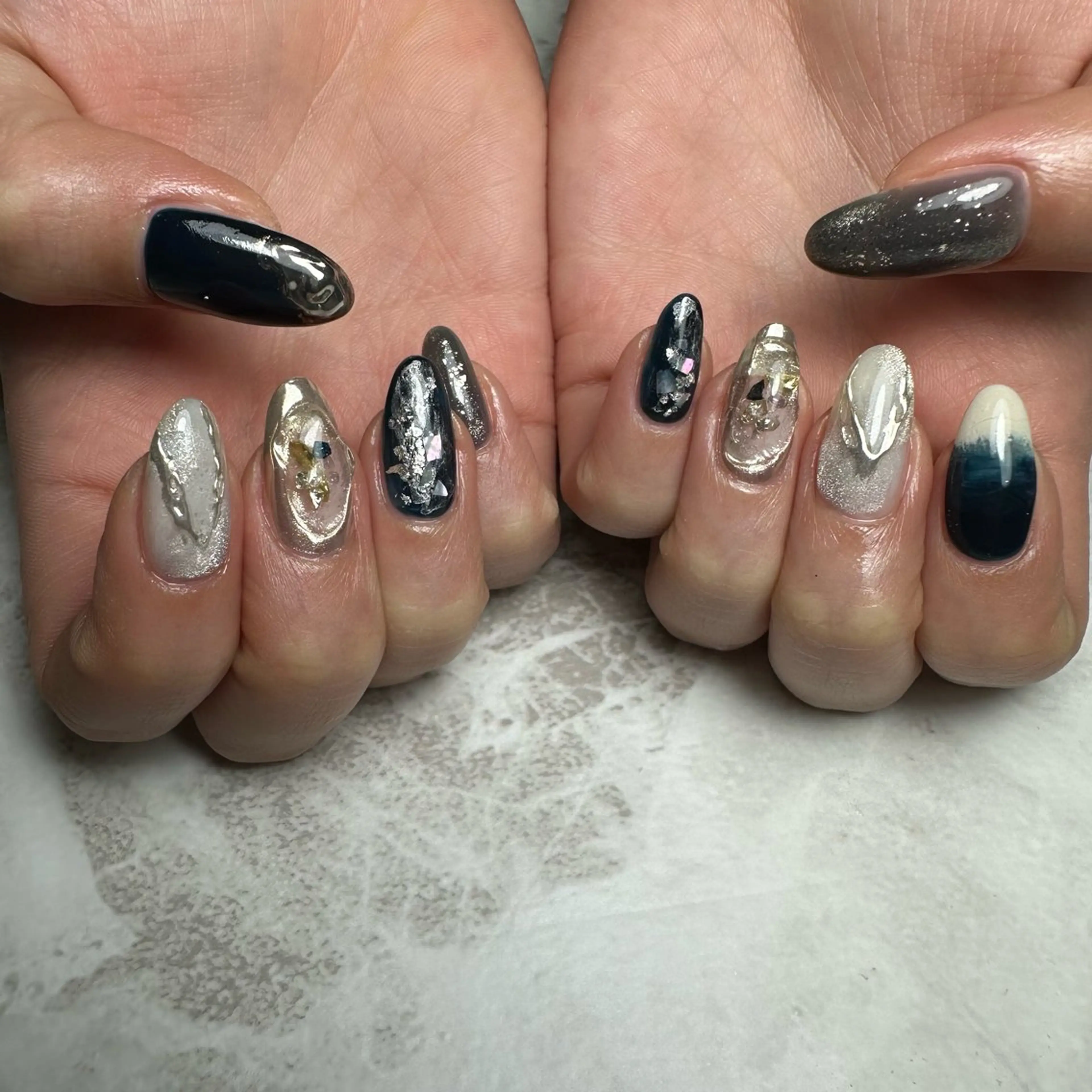 ネイル ハンドネイル repos~ルポ~所属・里見 麗のネイルデザイン