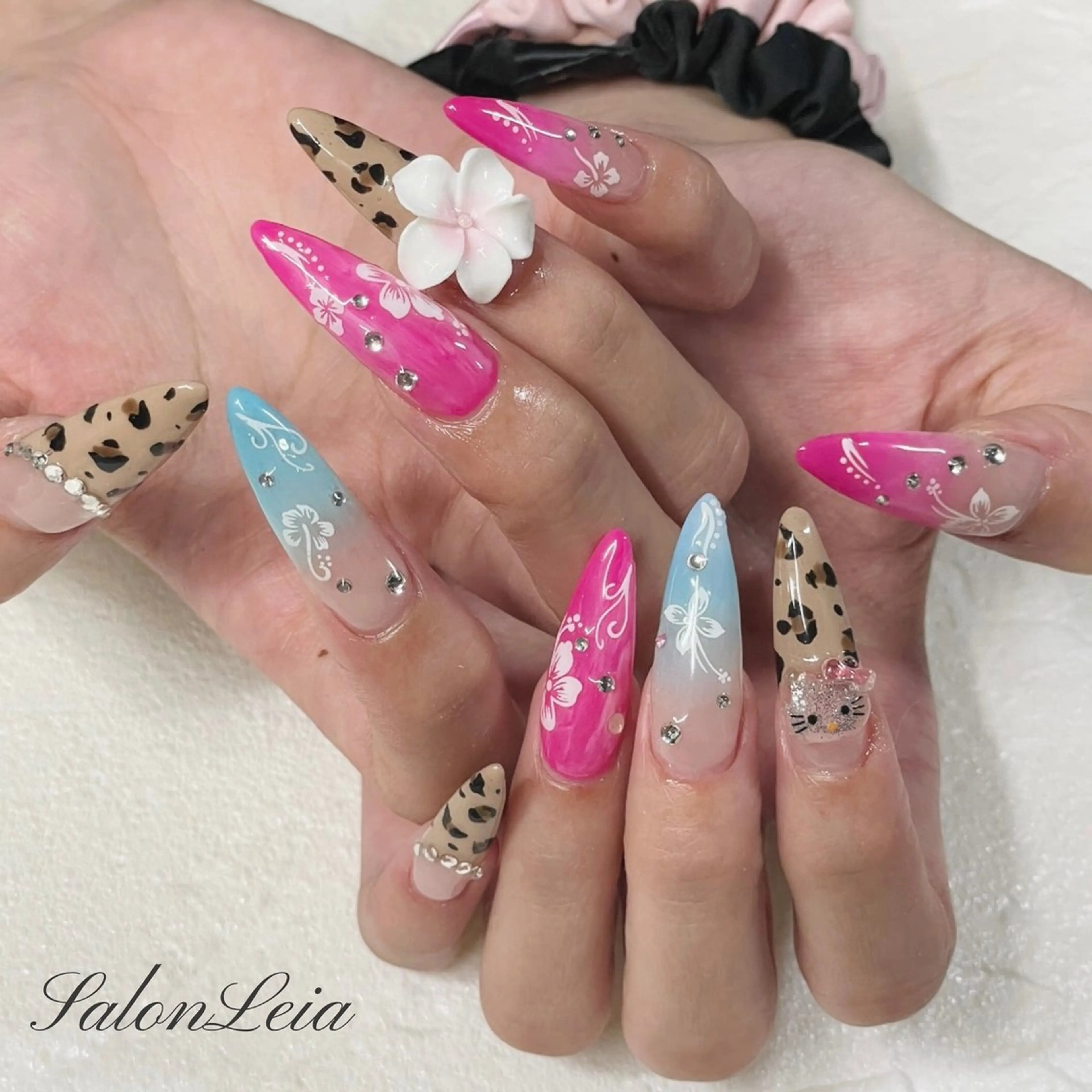 ネイル Salon Leia所属・Salon Leia KANAのネイルデザイン