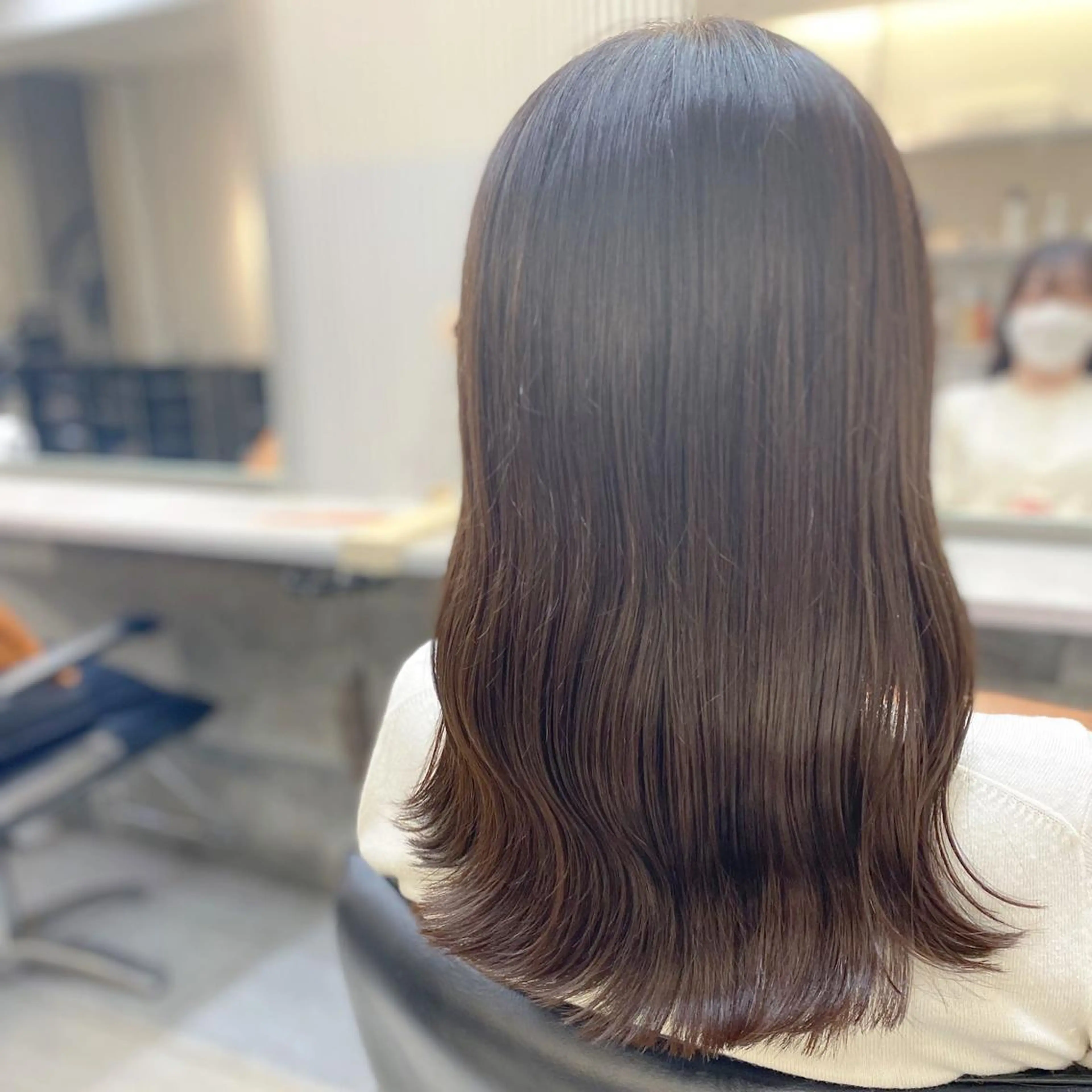 ミディアム カラー グレージュ イルミナカラー カット ヘアカラー トリートメント ヘッドスパ 木原良 (キハラ リョウ)のヘアスタイル