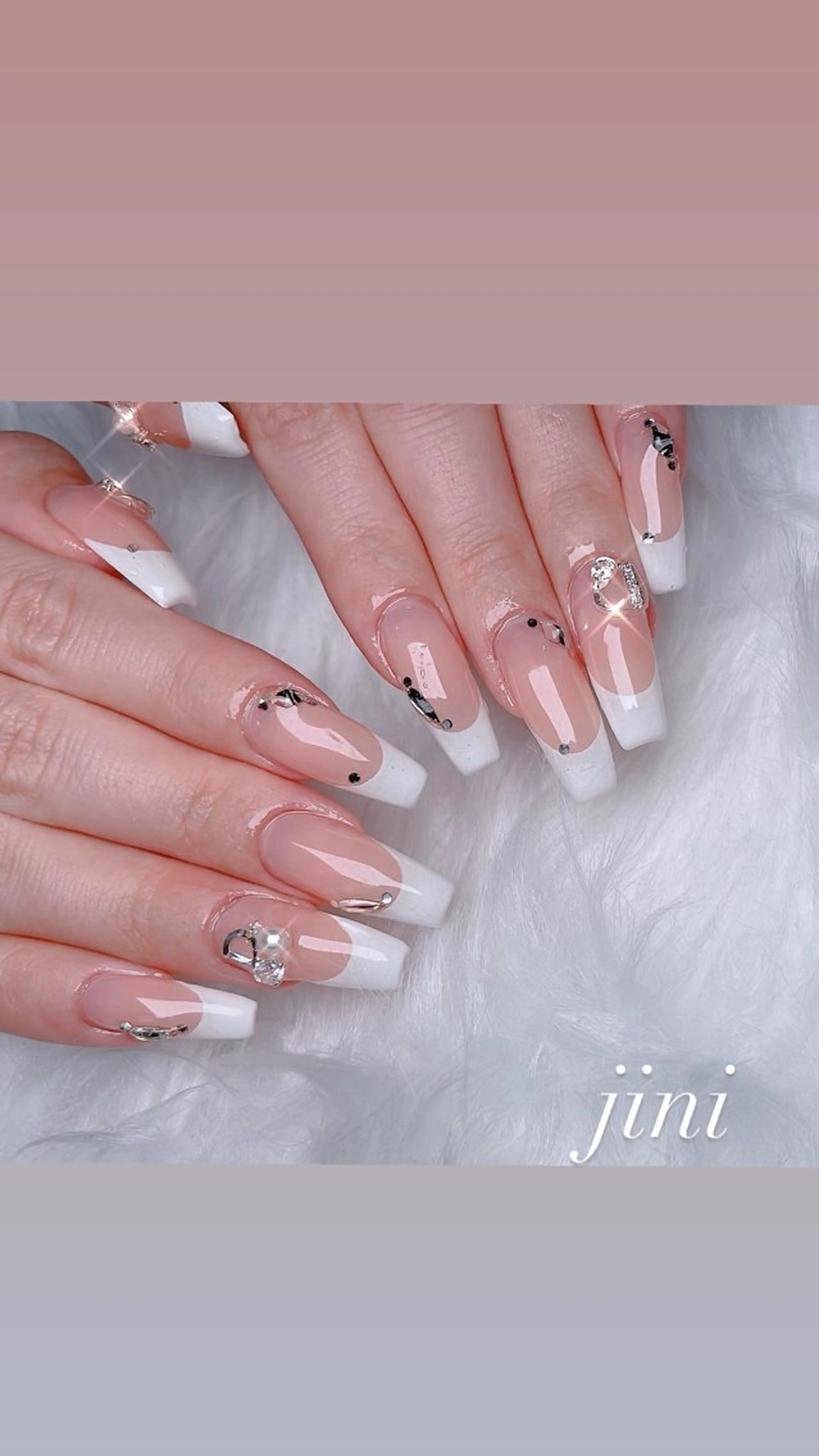 ネイル JINI NAIL所属・ジニ ネイルのネイルデザイン