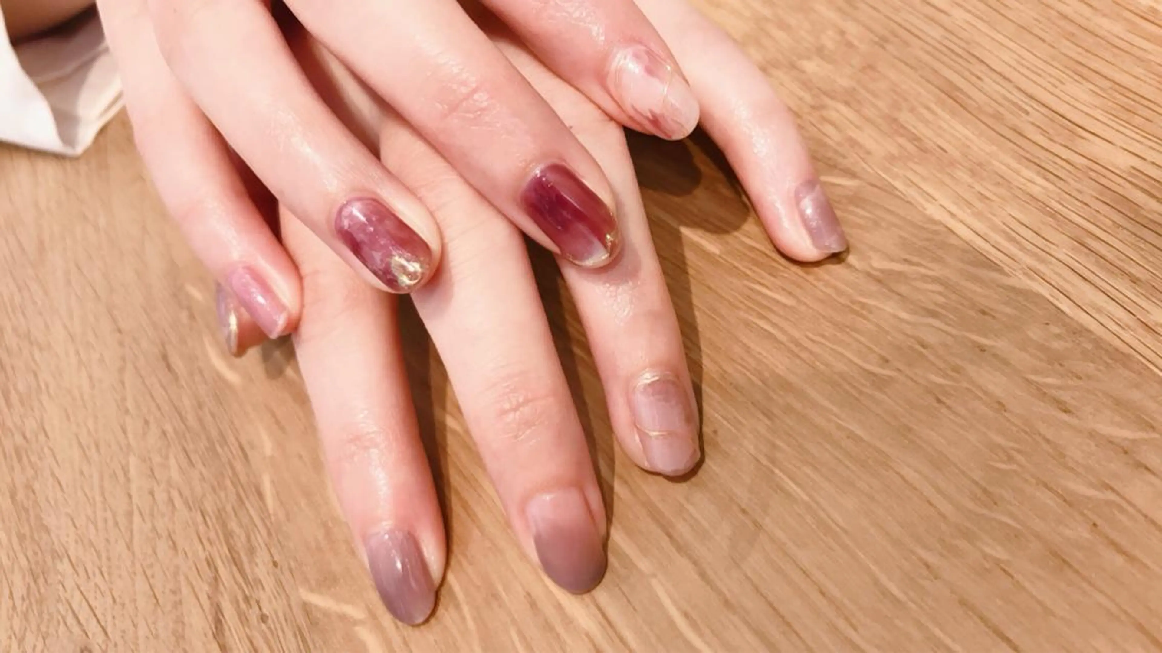 ネイル ニュアンスネイル 髙橋 敦子のネイルデザイン