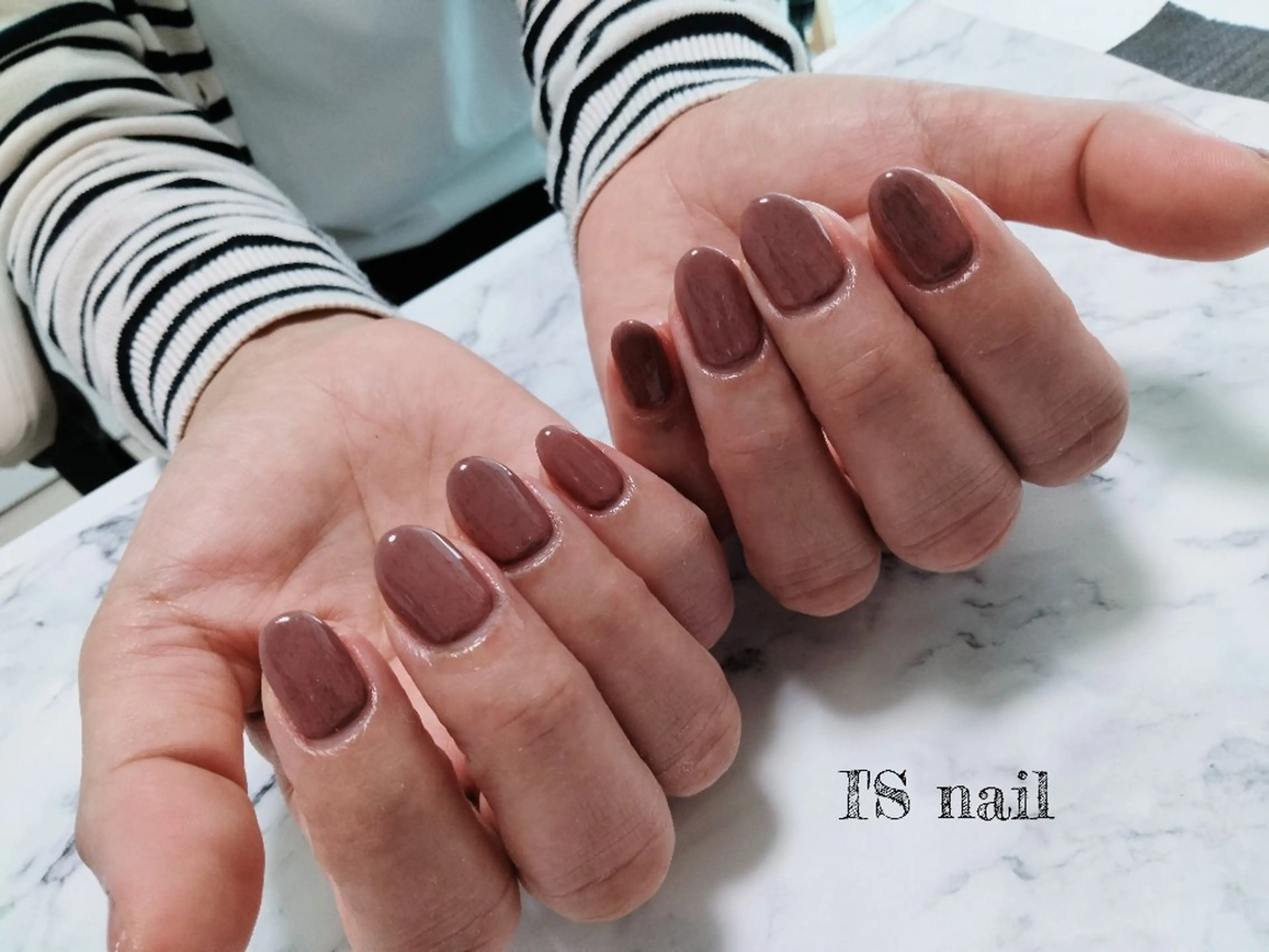 ネイル ジェルネイル ワンカラーネイル ハンドネイル I'S nail 佐野のネイルデザイン