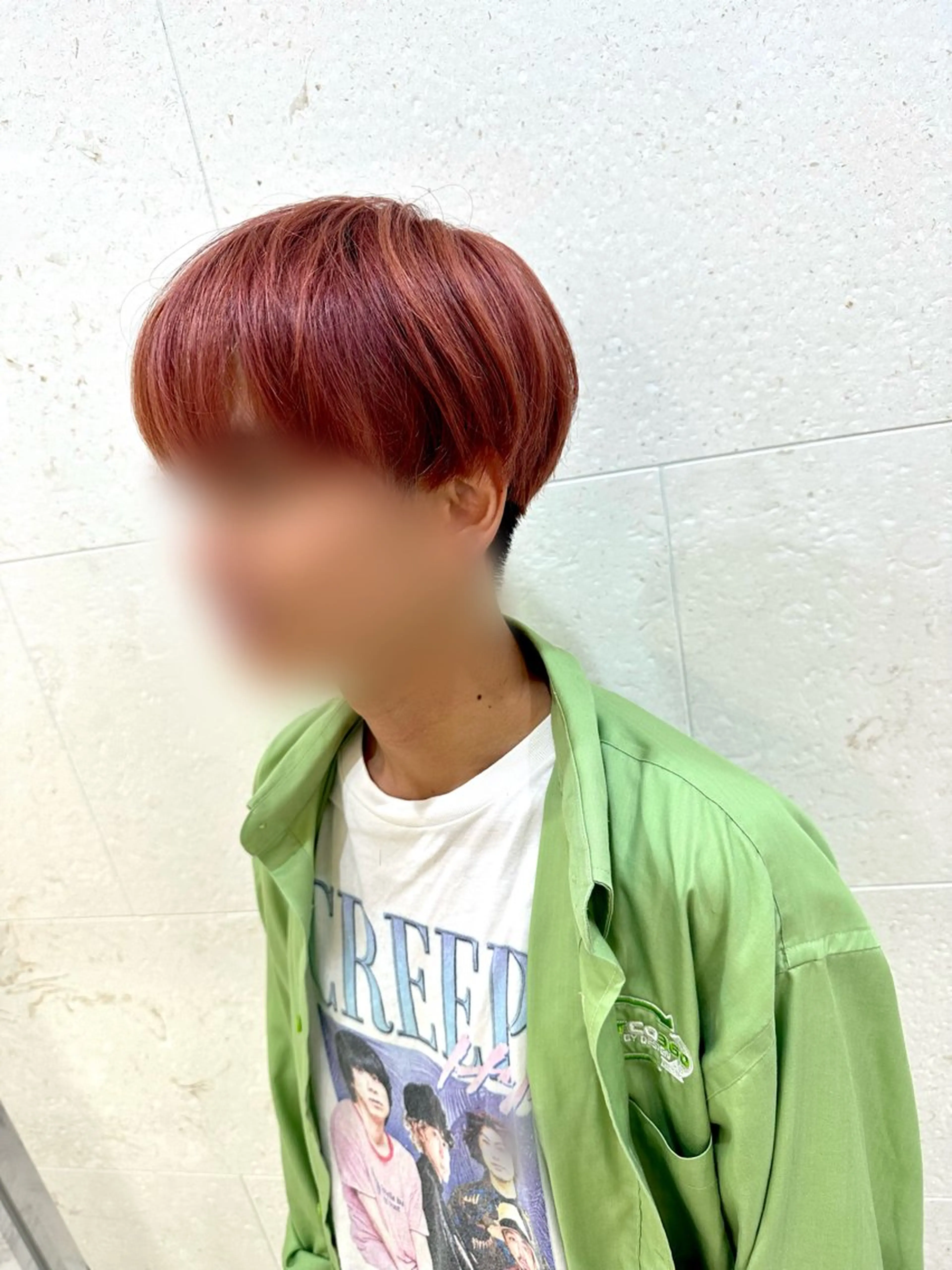 ミディアム カラー メンズ メンズブリーチ ベージュカラー ブリーチ ピンクカラー ピンクベージュ 安田 柚月のヘアスタイル