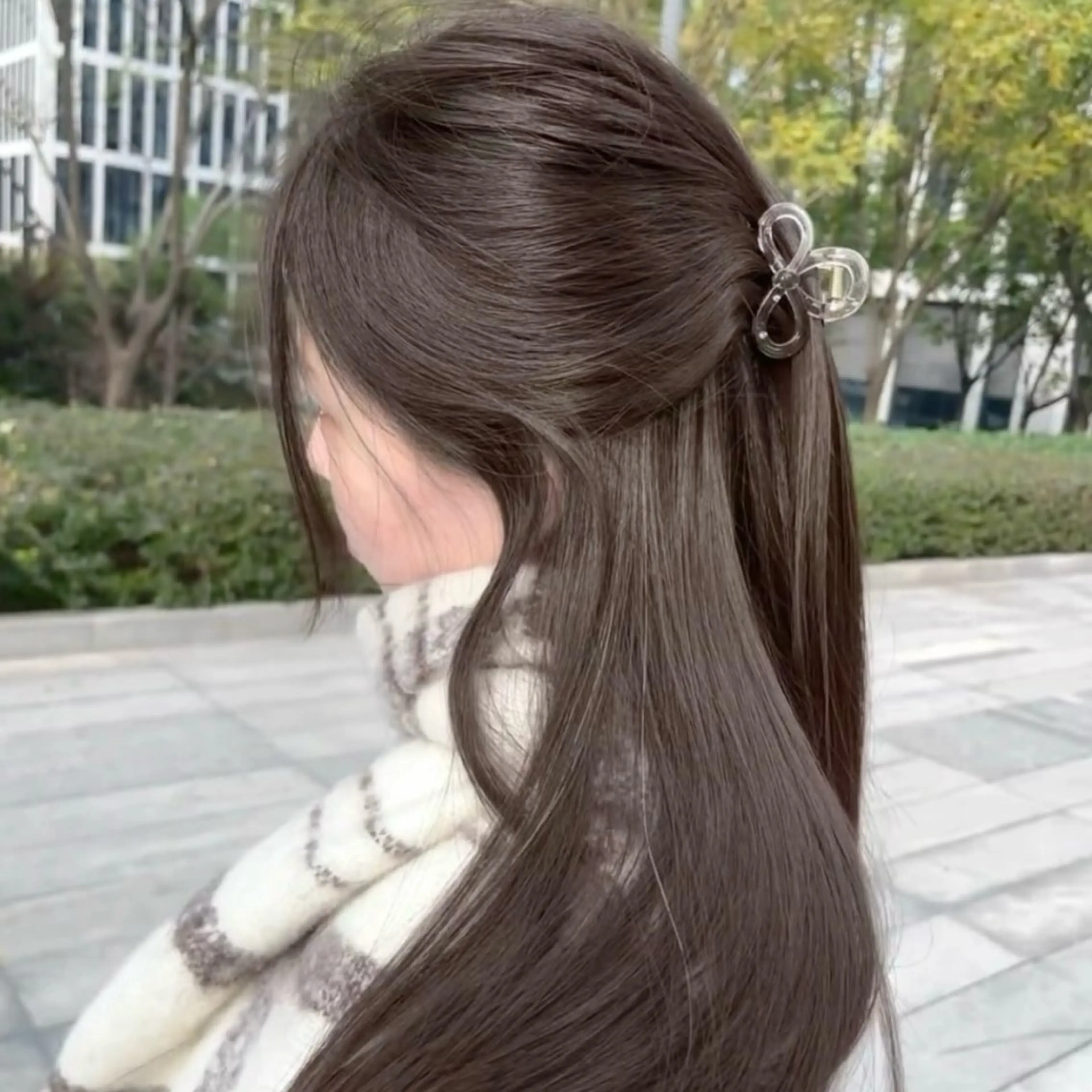 ロング カラー ブリーチ 透明感カラー グレージュ カット ヘアカラー モテ韓国ヘア/ レイヤー🤍RIKAのヘアスタイル