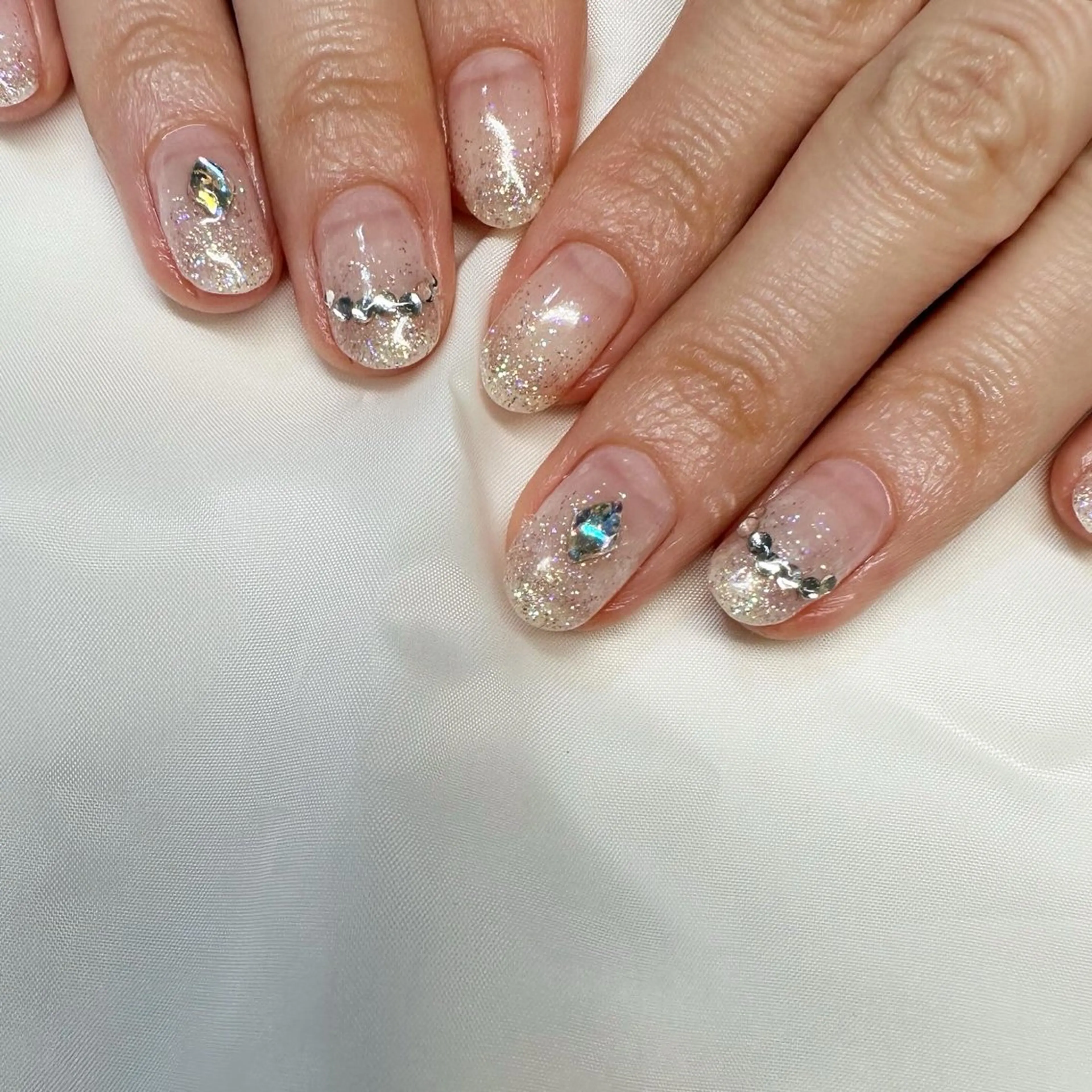 ネイル クリアネイル 氷ネイル・うるうるネイル キラキラネイル 韓国ネイル ラメ(グリッター) 🪞KAPE NAIL 🪞のネイルデザイン