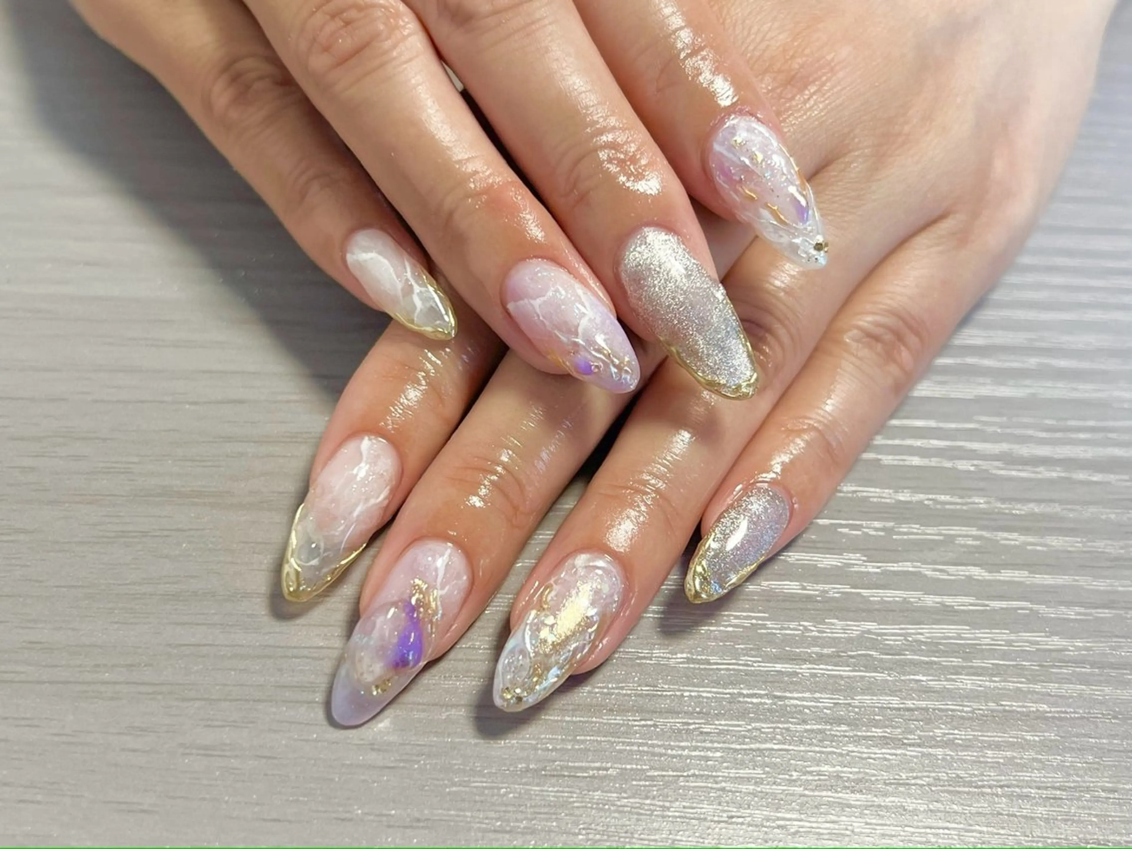 ネイル Nails Prost!のネイルデザイン