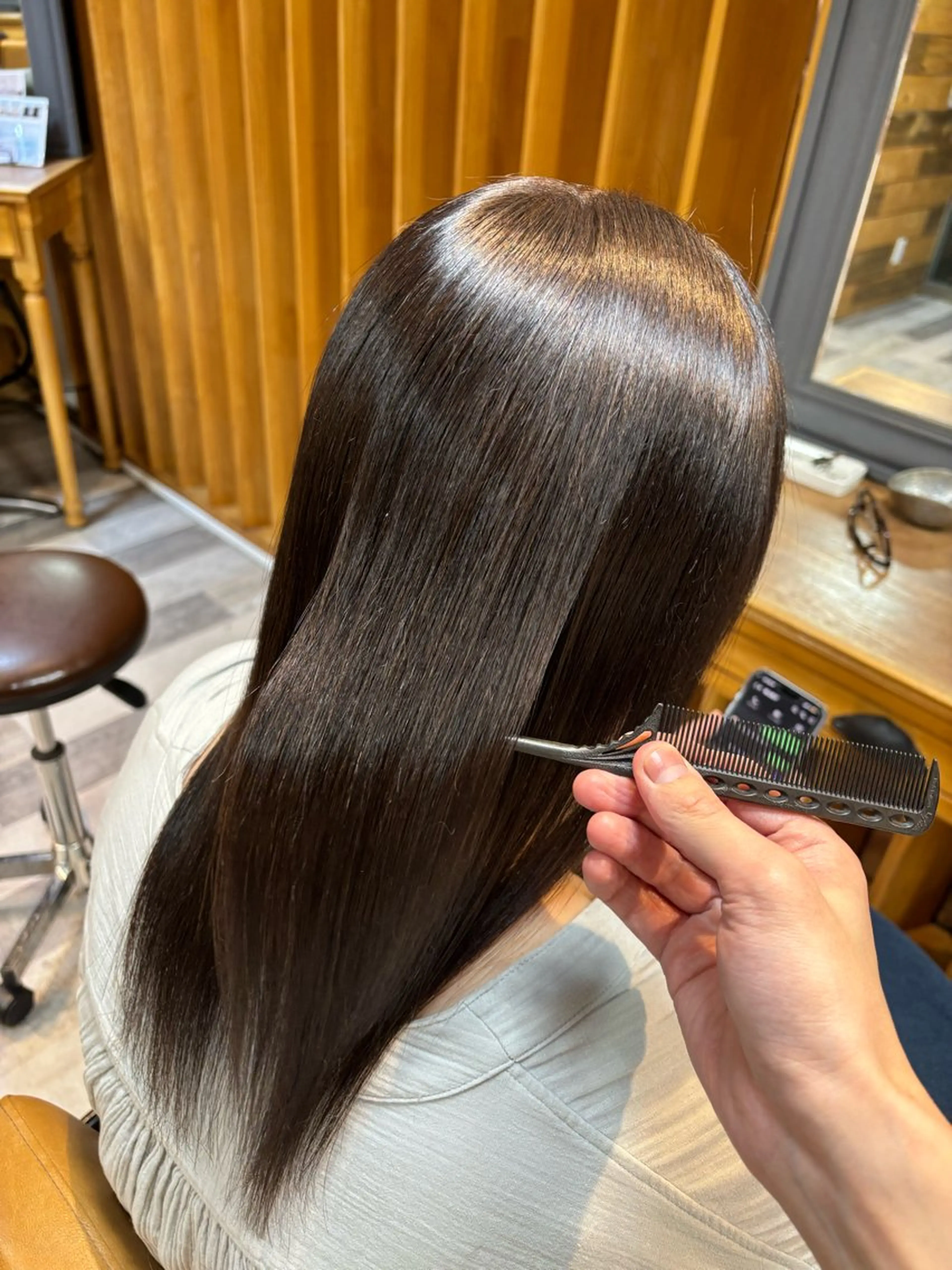 セミロング 髪質改善 縮毛矯正 カット 縮毛矯正 岡本樹一 🍁のヘアスタイル