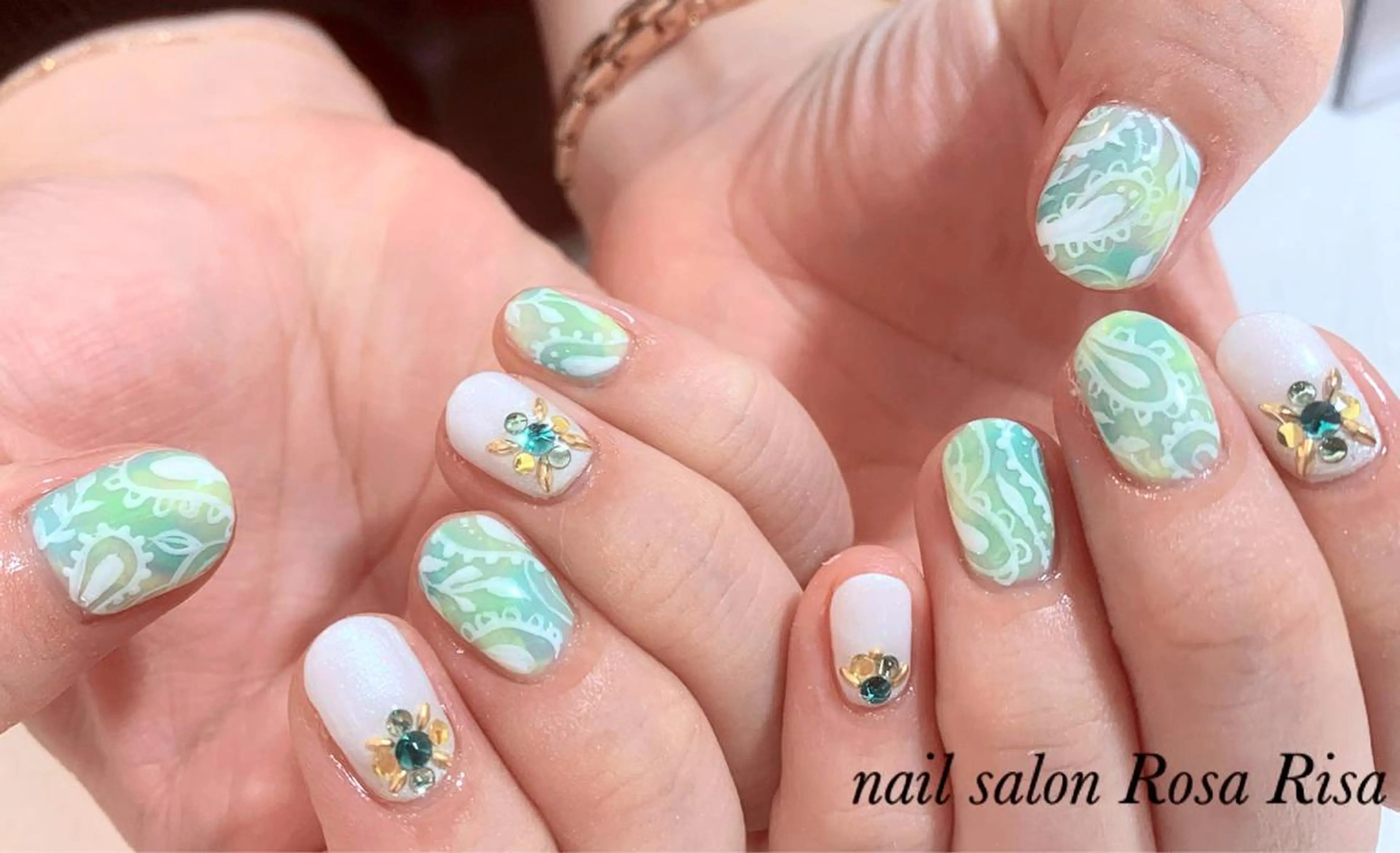 ショート ネイル フットネイル ネイルスタジオ シェイクユアハンズのネイルデザイン