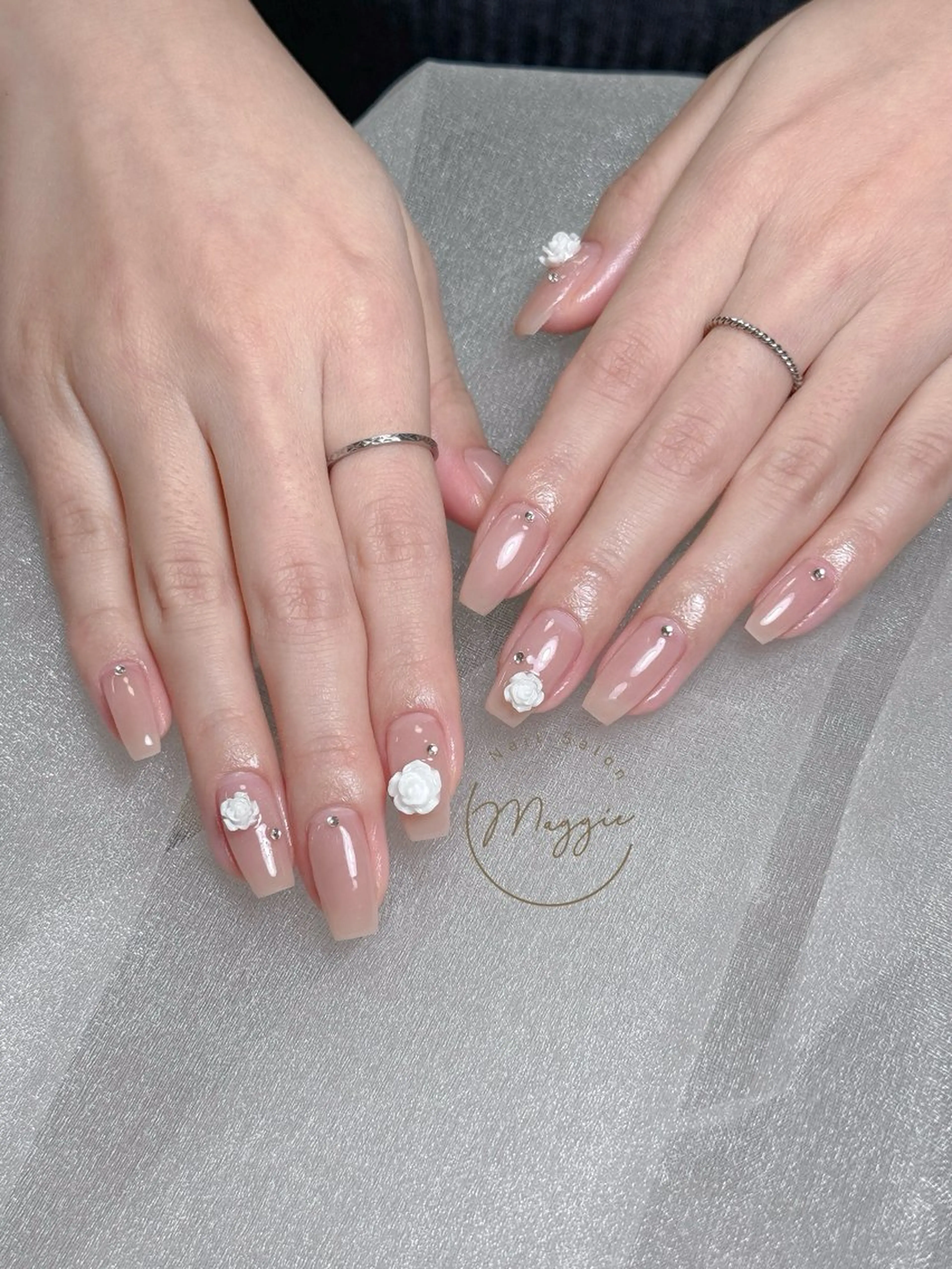 ネイル Maggie Nail🦩のネイルデザイン