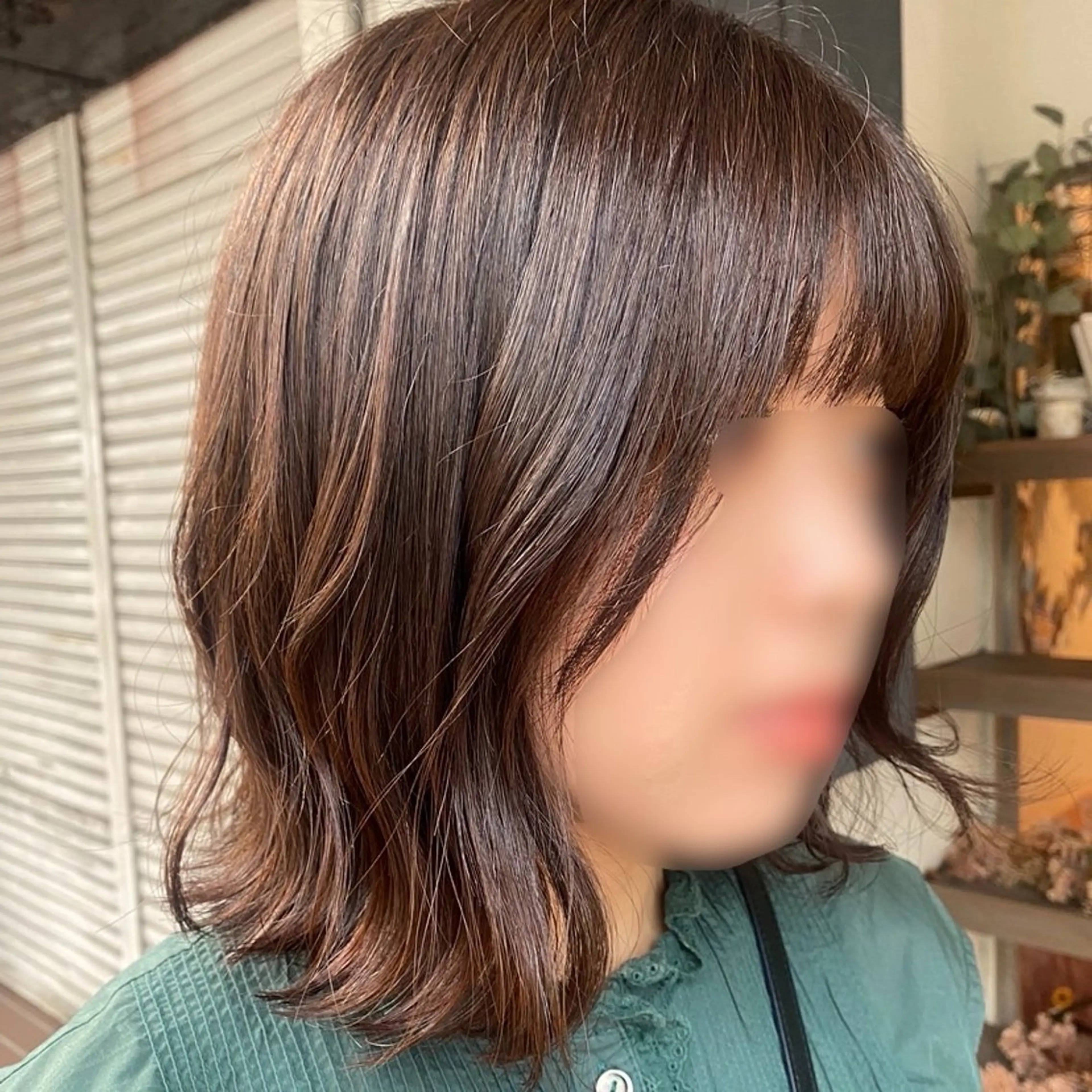 カラー ブラウンカラー オリーブブラウン 井上 彩花のヘアスタイル