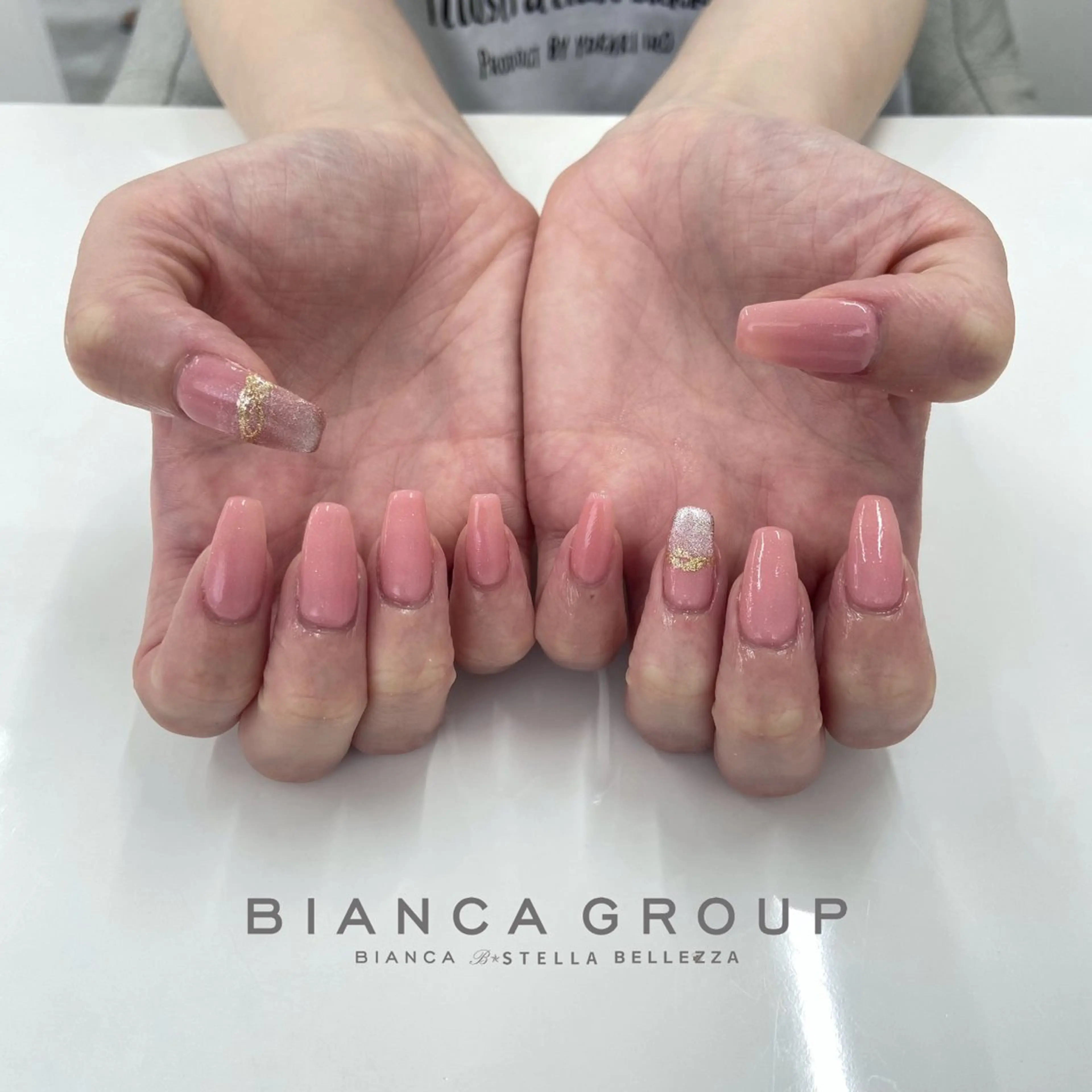 ネイル ハンドネイル Bianca 若松 颯菜のネイルデザイン