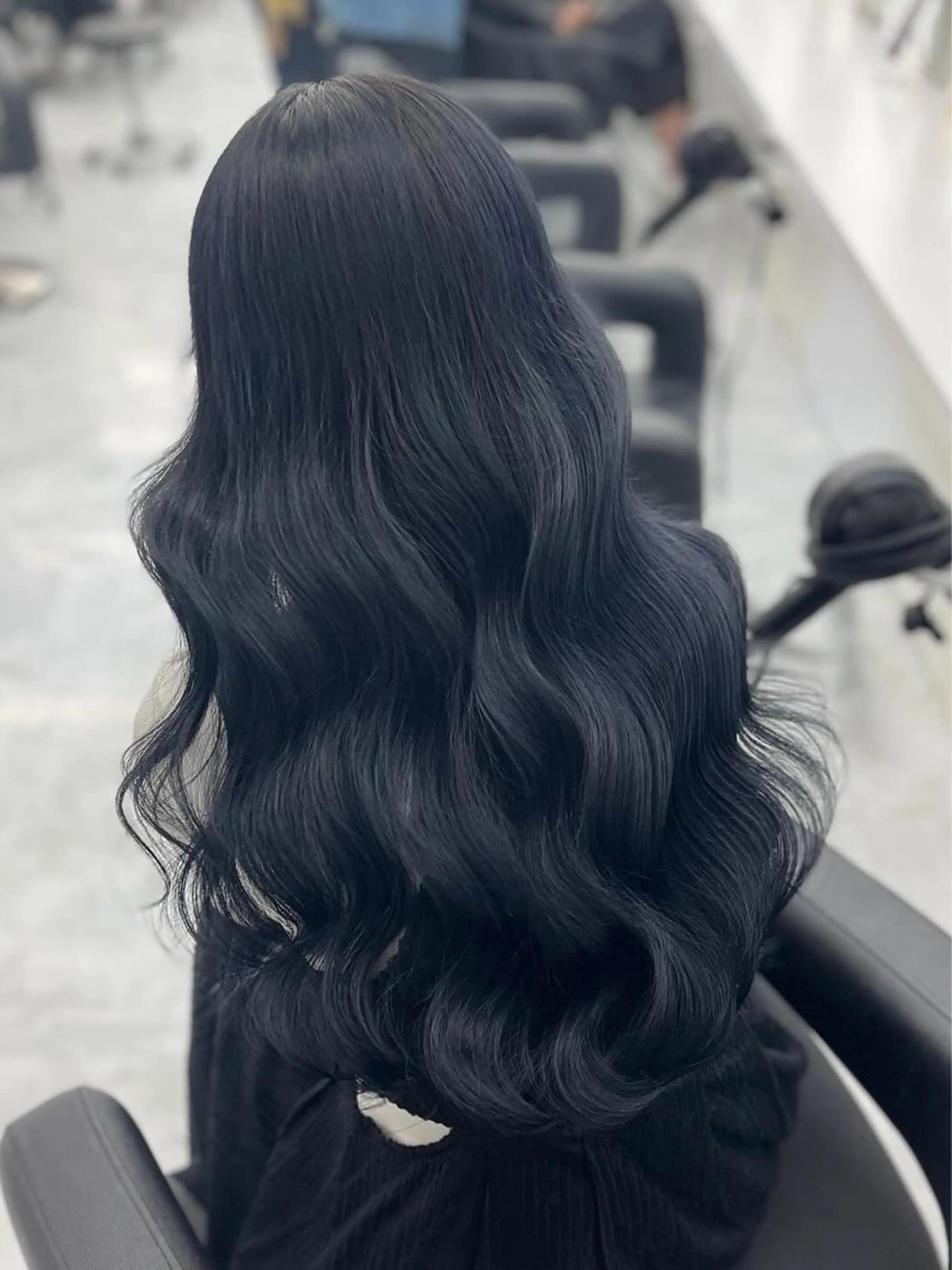 ロング カラー 黒髪 ブルーカラー ブルーブラック レッドカラー くびれヘア ヘアカラー トリートメント ヘアセット ブリーチなし I 髪質改善Ⅰたつやのヘアスタイル