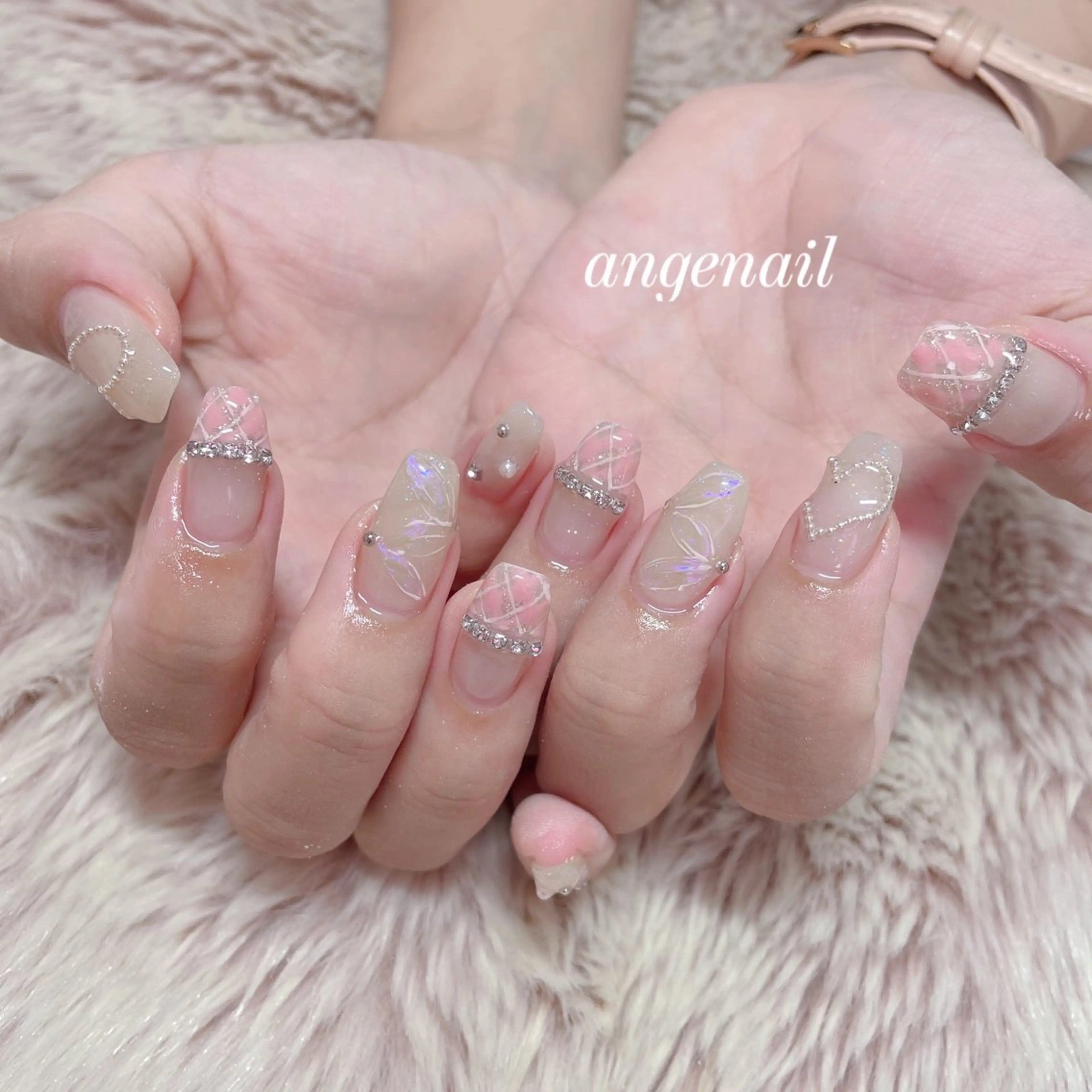 ネイル ハンドネイル オーナーネイリスト MAKIのネイルデザイン