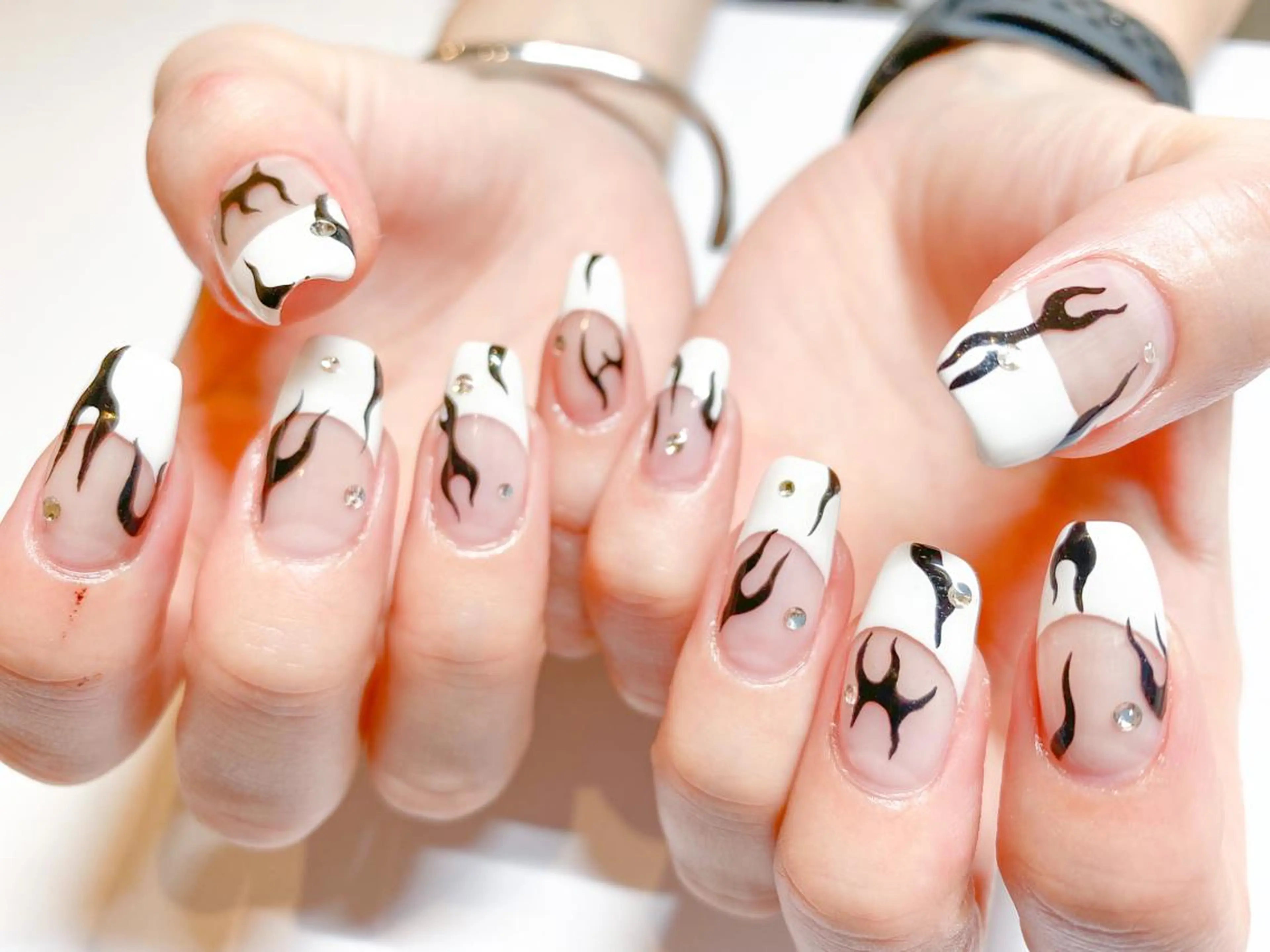 ネイル フレンチネイル ハンドネイル 表参道colore所属・表参道colore店 REICAのネイルデザイン