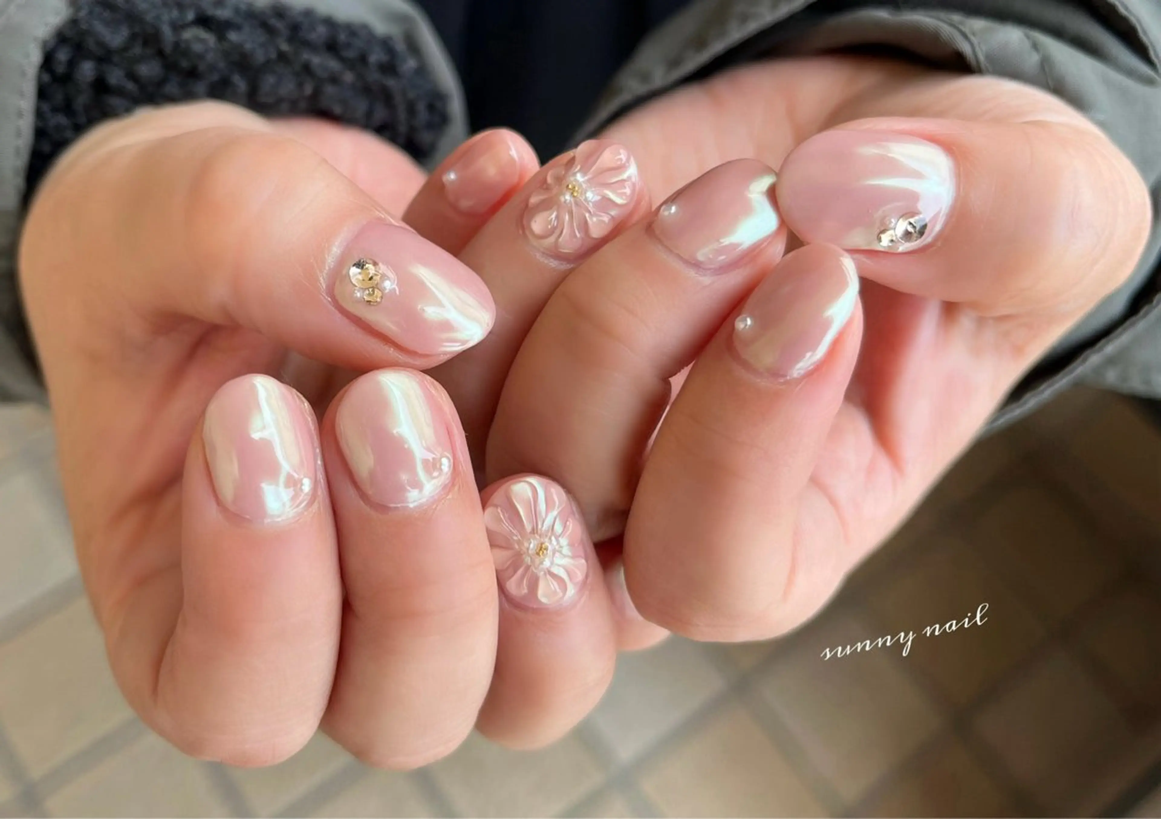 ネイル オーロラネイル フラワーネイル ジェルネイル ミラーネイル パラジェル sunny nailのネイルデザイン