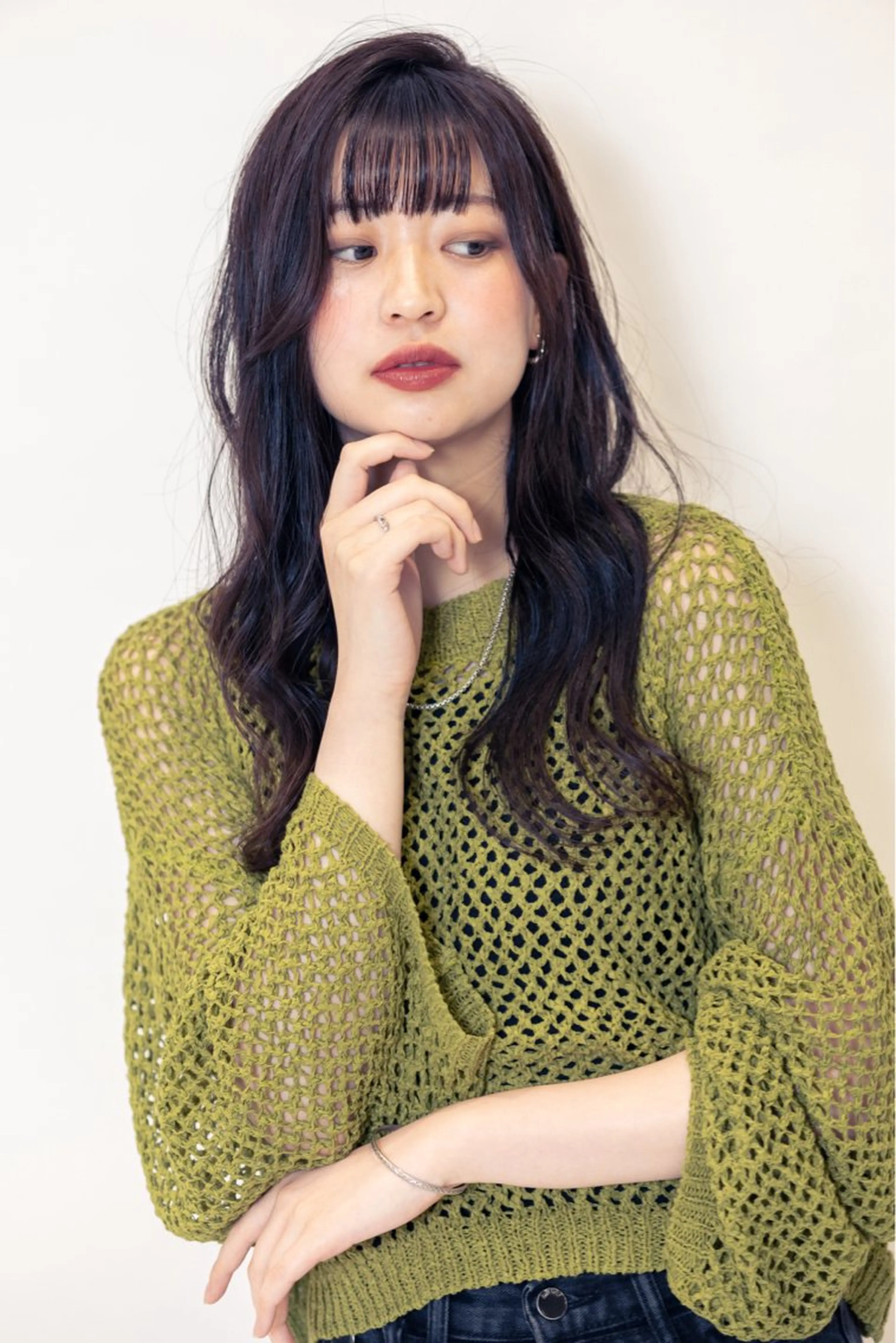 セミロング ブリーチなし透明感 🕊ワダ　ユイのヘアスタイル