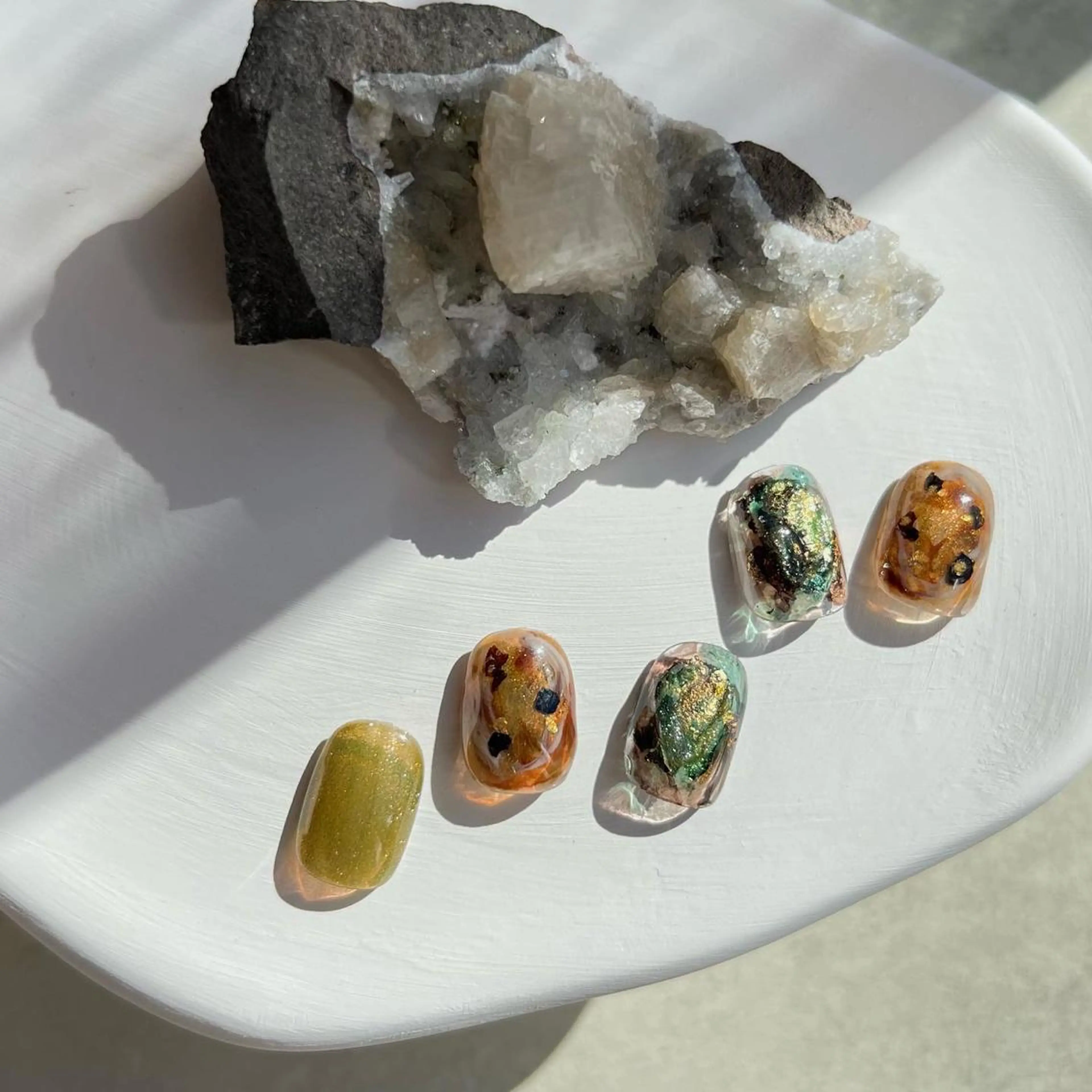 ネイル マグネットネイル ニュアンスネイル ショートネイル gemickle nailのネイルデザイン