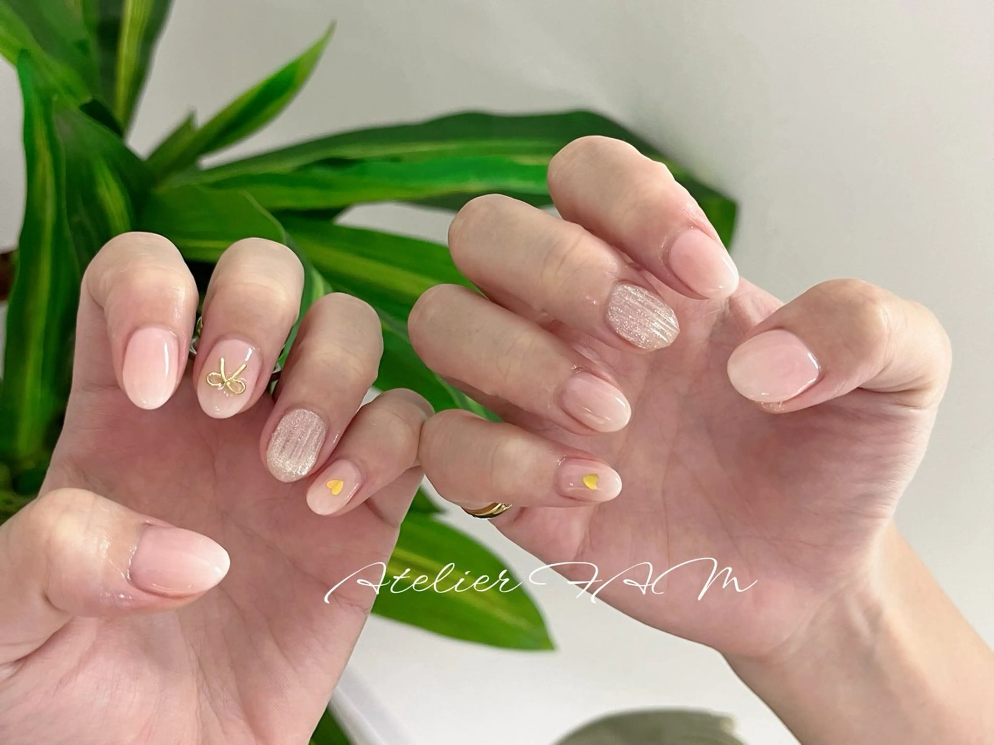 ミディアム ハンドネイル nail&eyelashsalon atelier fam上本町店所属・アトリエ FAMのネイルデザイン