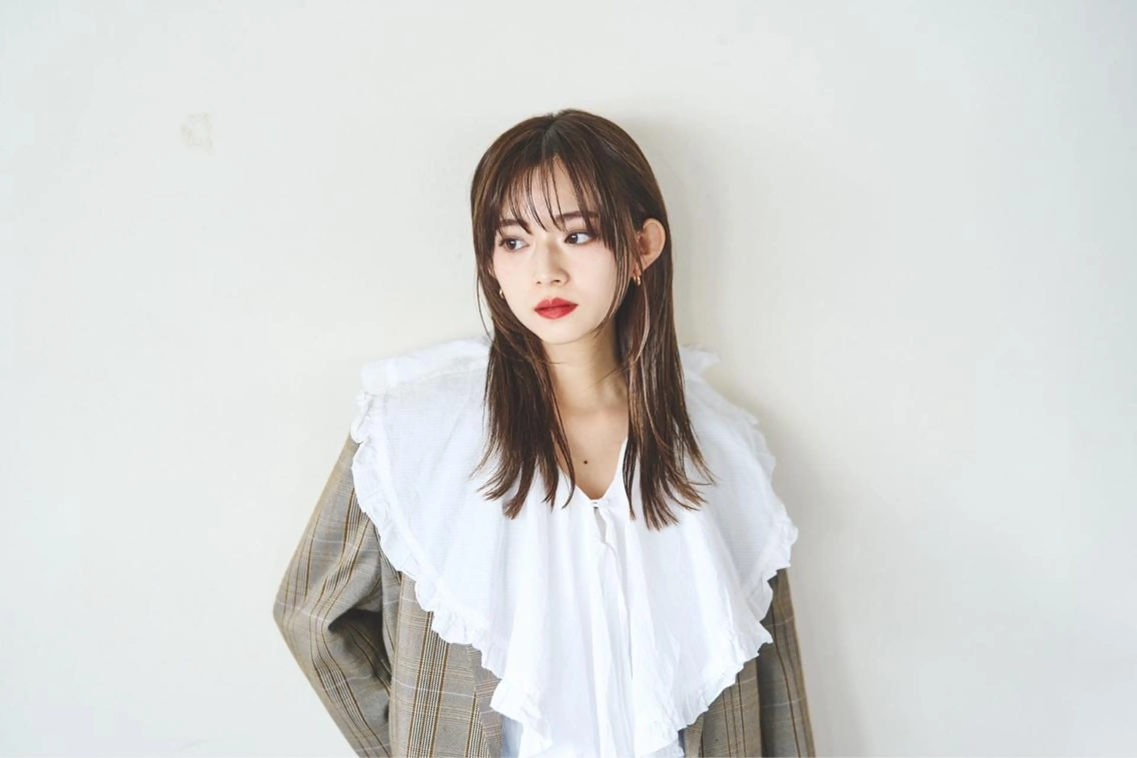 セミロング ヘアカラー トリートメント ミルクティー× グレージュMOMOのヘアスタイル