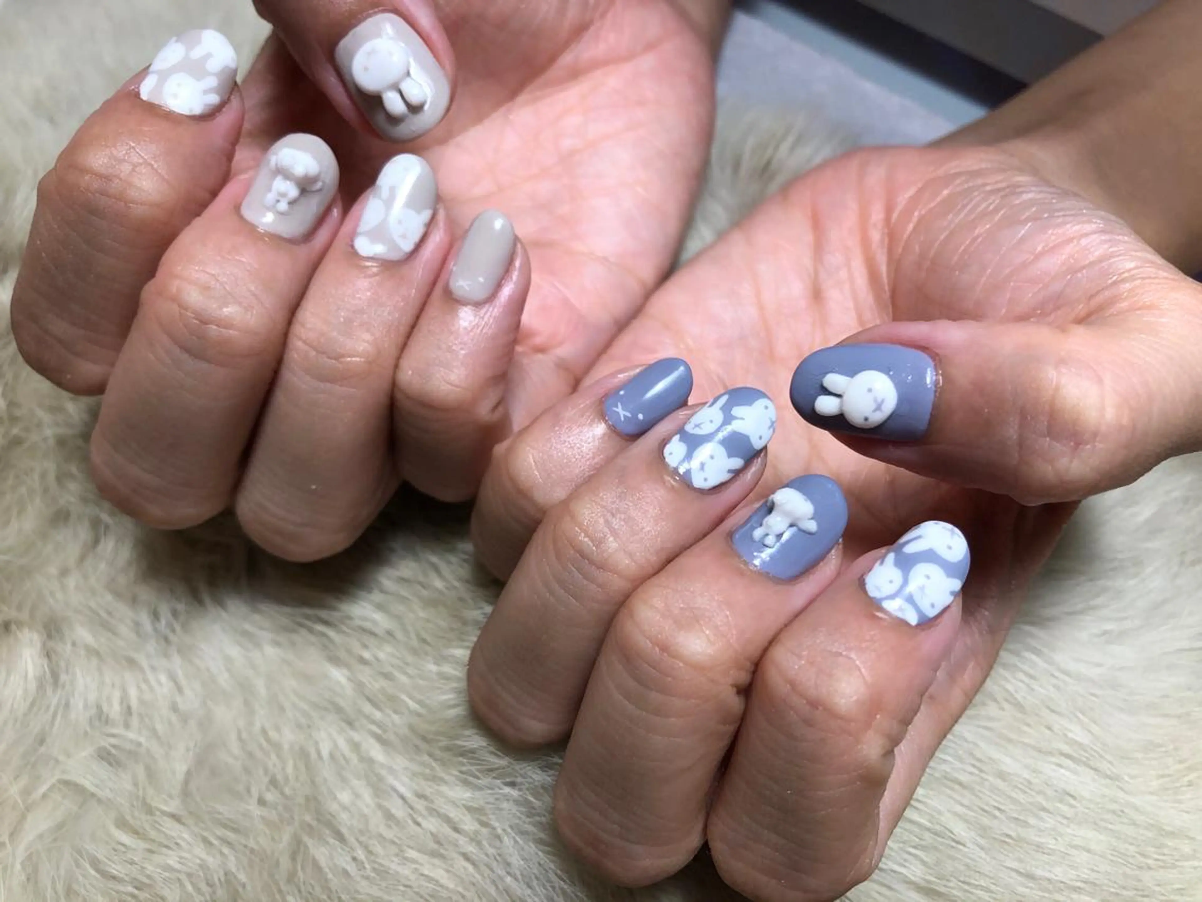 ネイル Yakko pas á pasのネイルデザイン